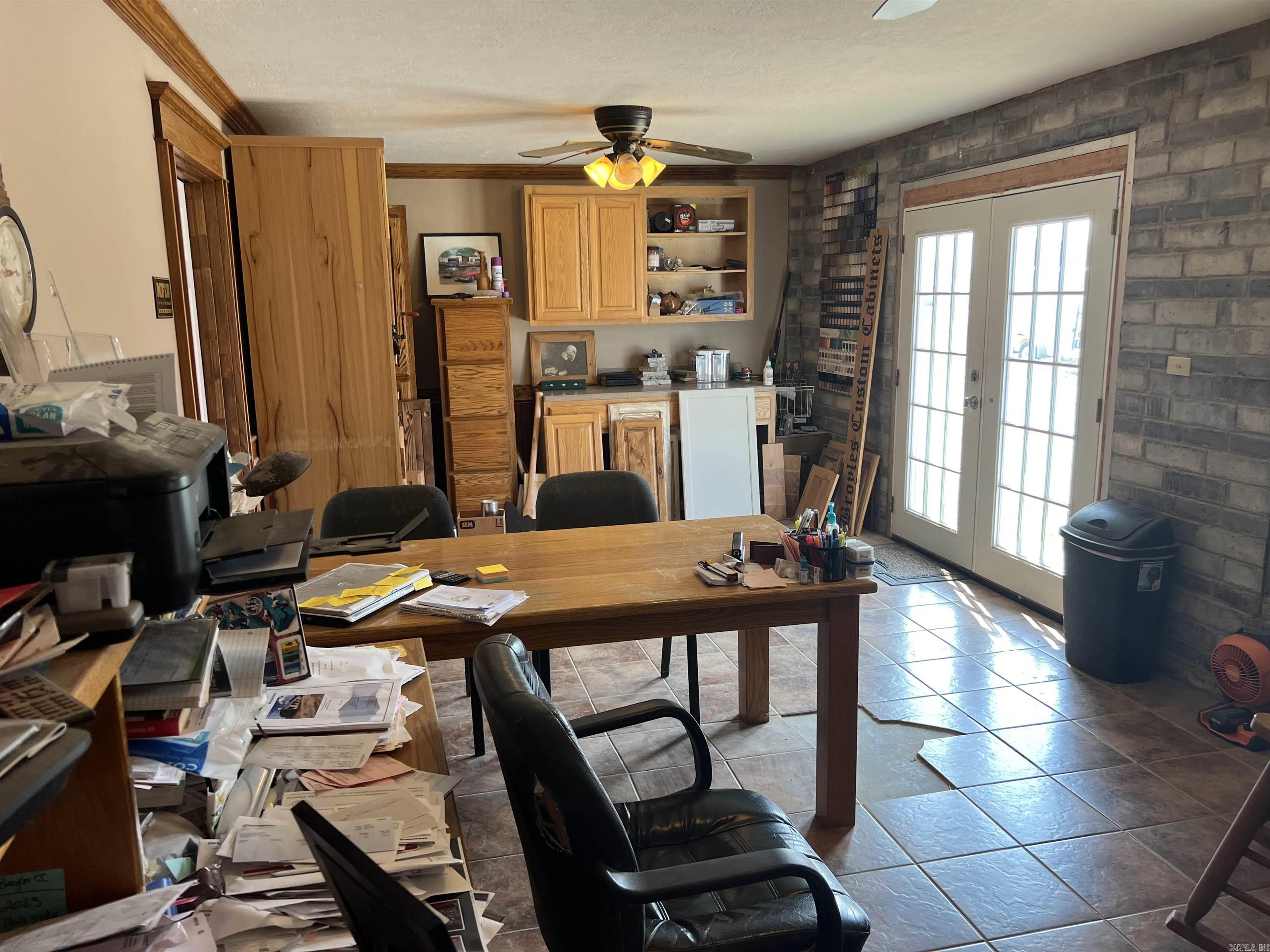 105 N Bayou  Mountain View, AR