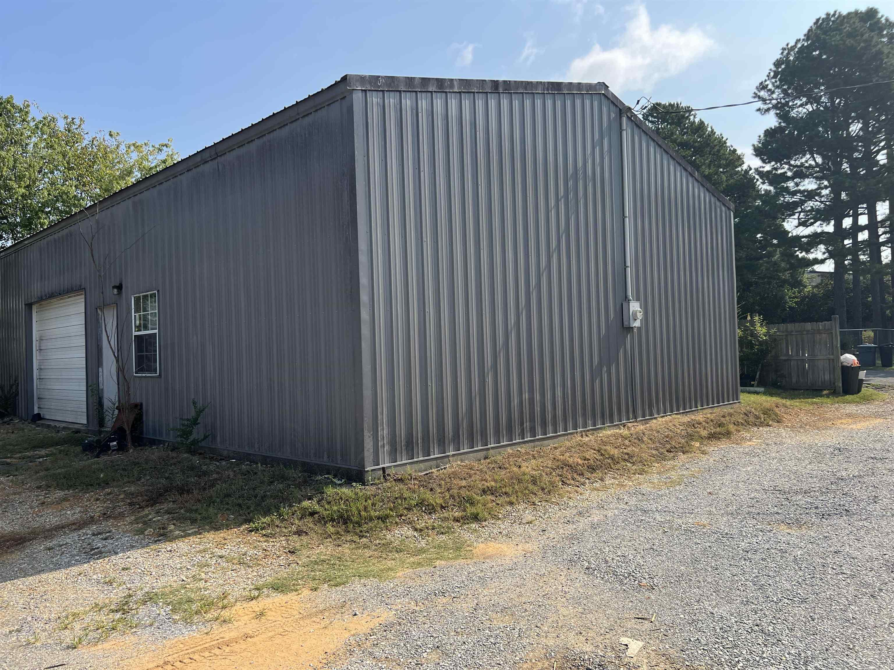 105 N Bayou  Mountain View, AR