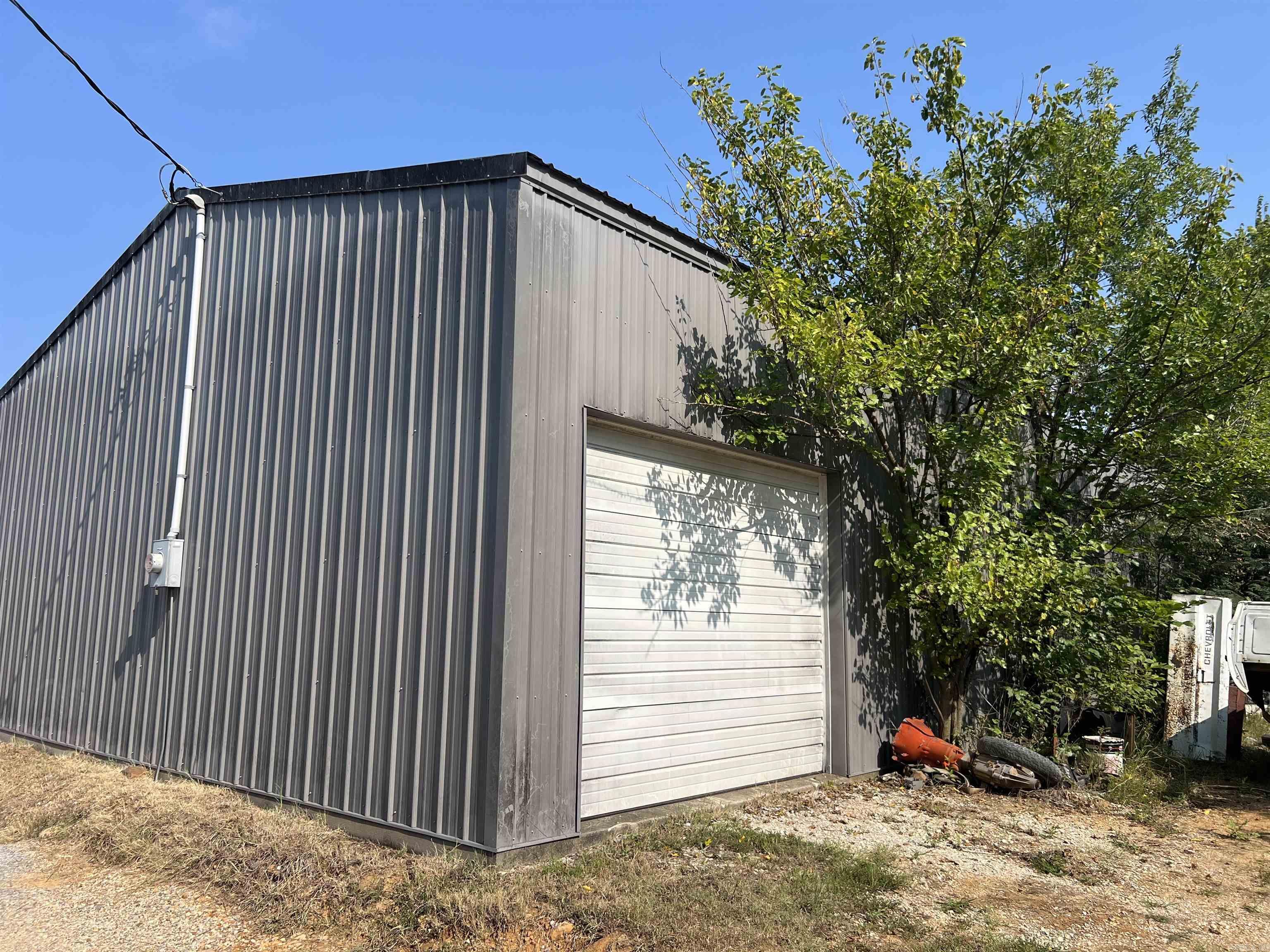 105 N Bayou  Mountain View, AR
