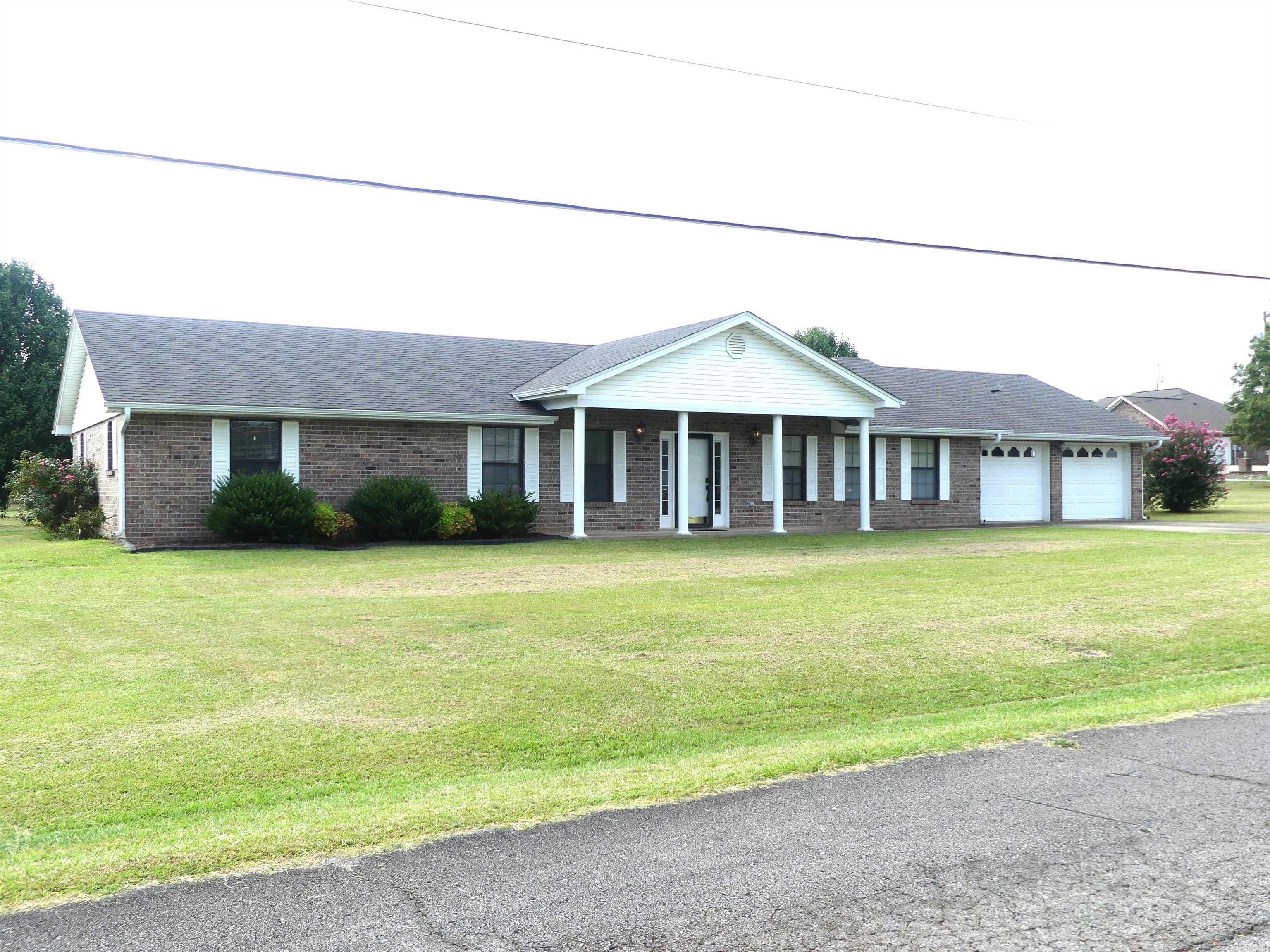 1105 Crescent Drive Mena, AR 71953
