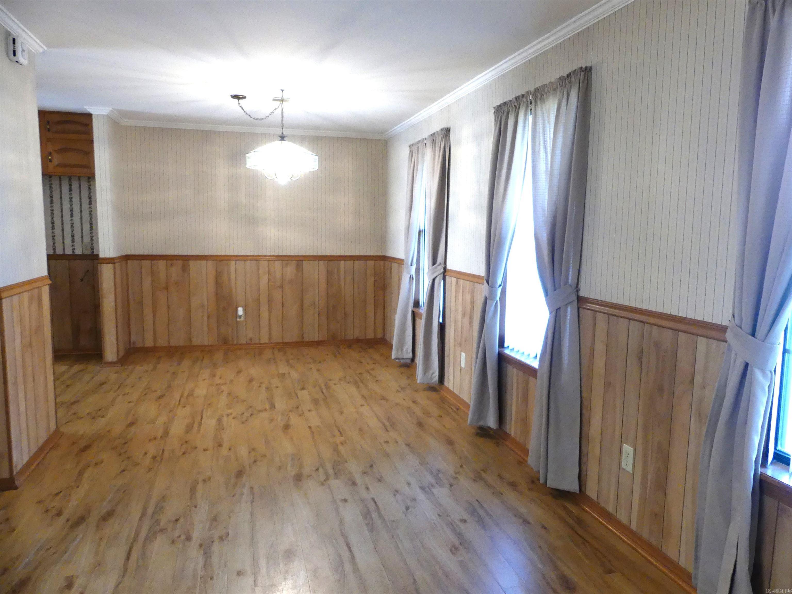 1105 Crescent Drive Mena, AR 71953