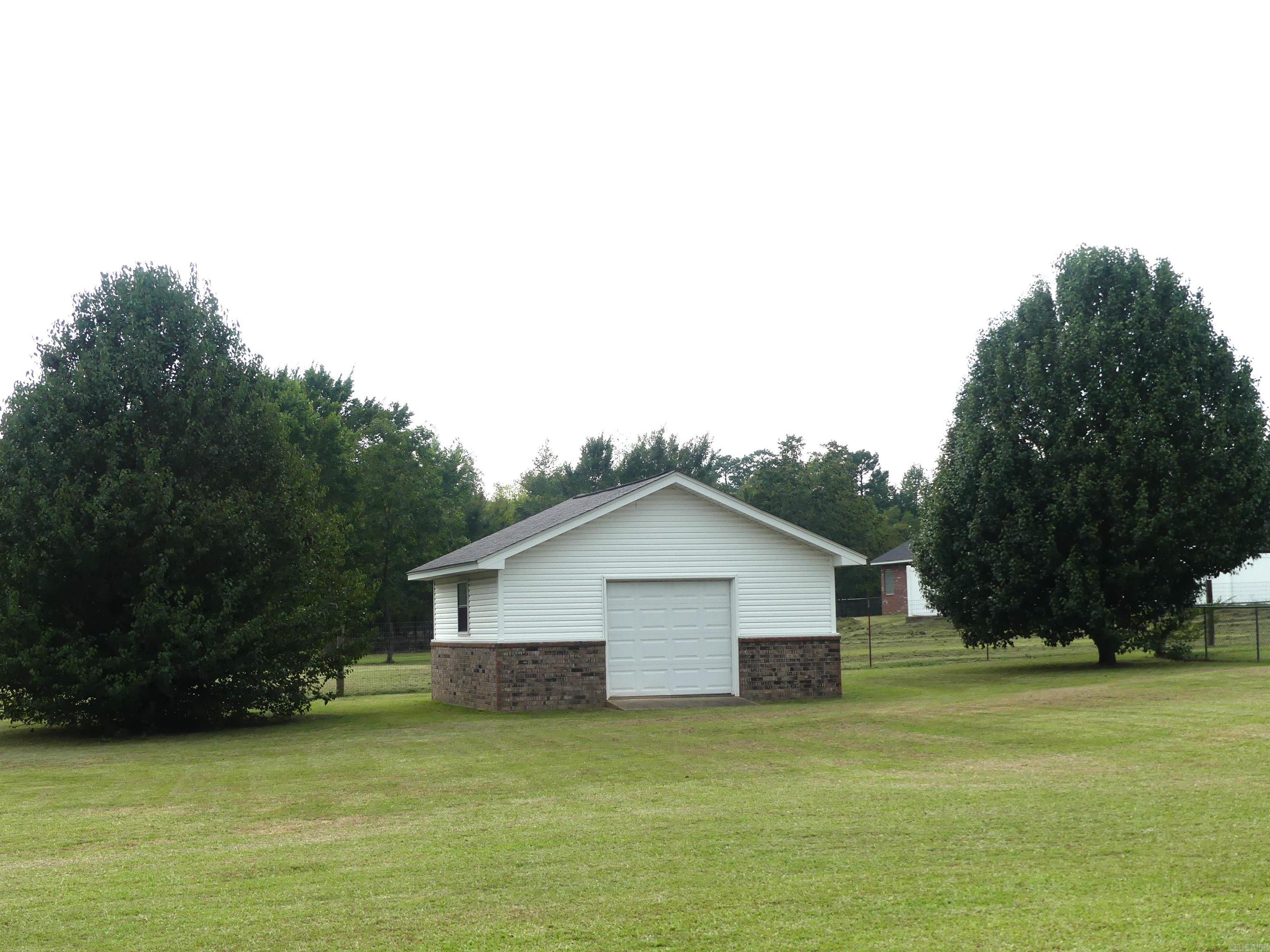 1105  Crescent  Mena, AR