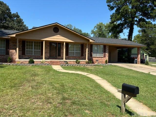 2404 W 3rd  Russellville, AR