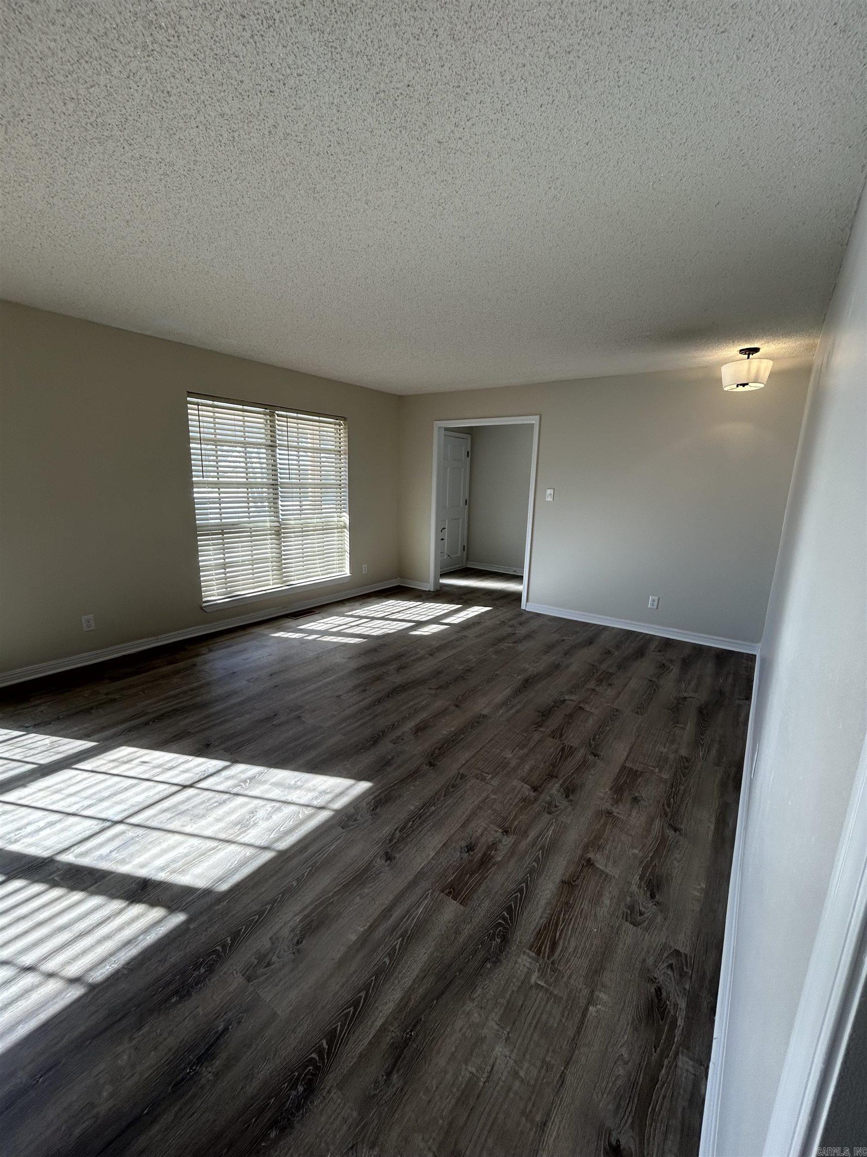 2404 W 3rd  Russellville, AR