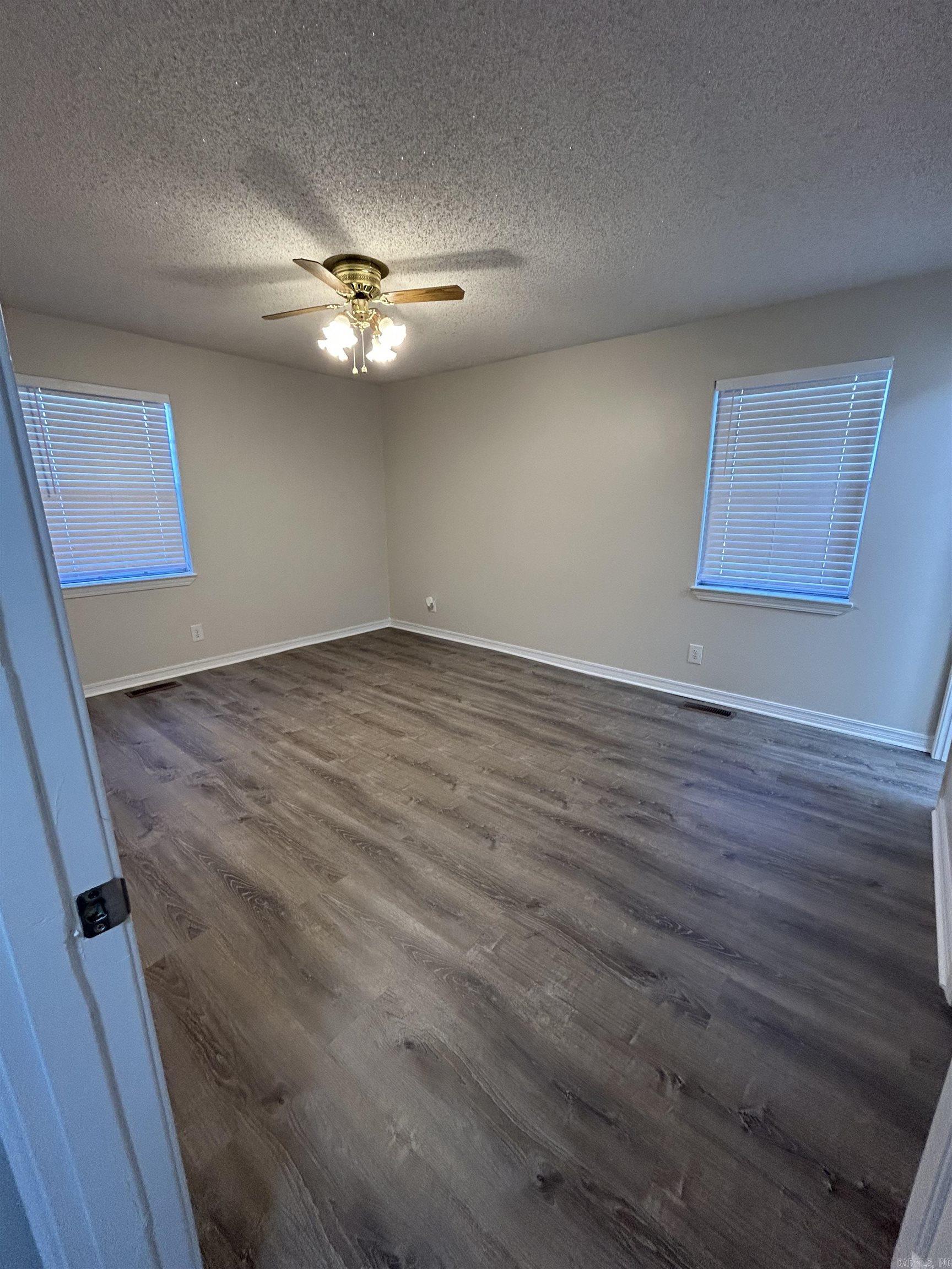2404 W 3rd  Russellville, AR