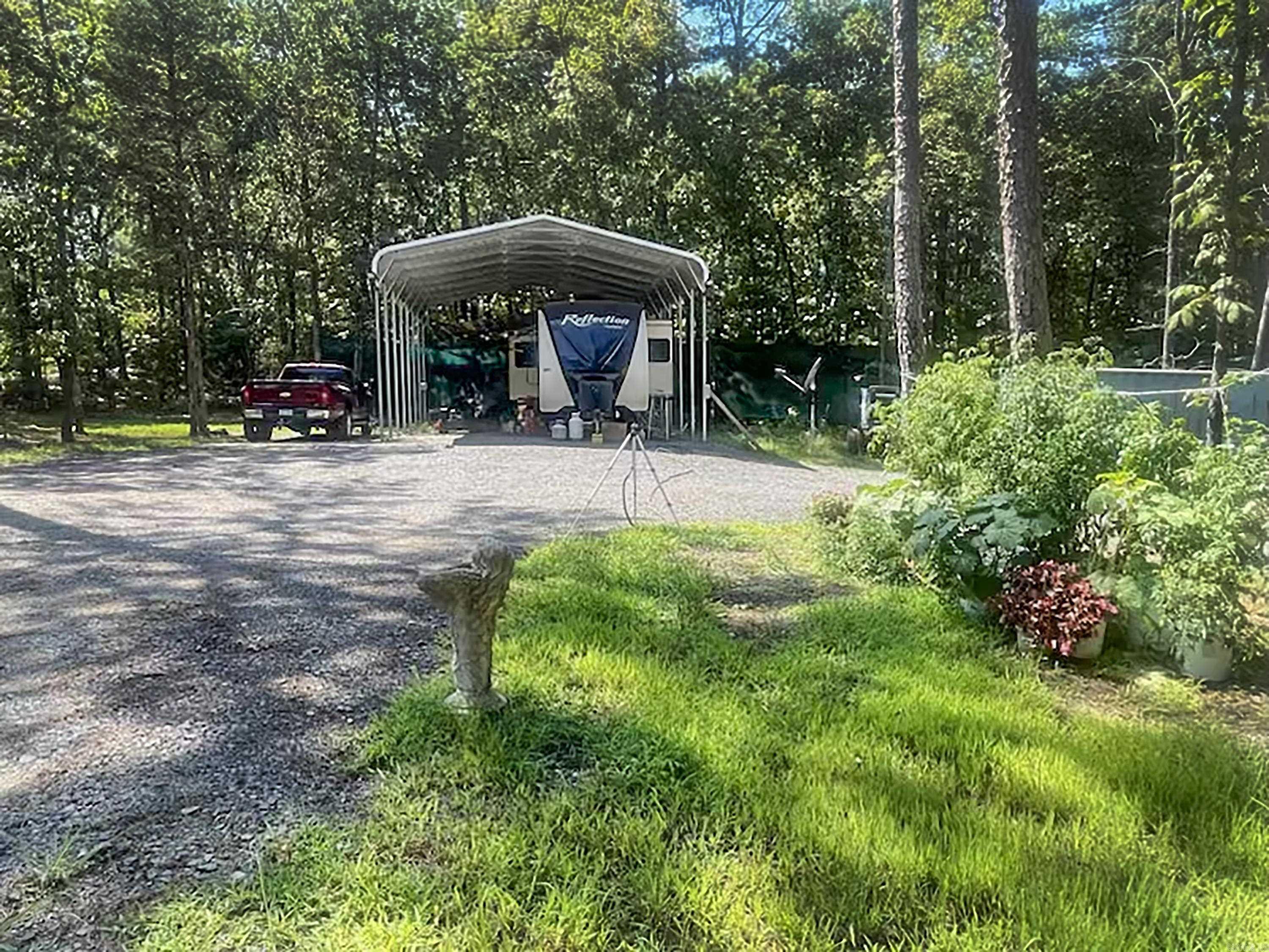 1367  Klondike Rd.  Clinton, AR