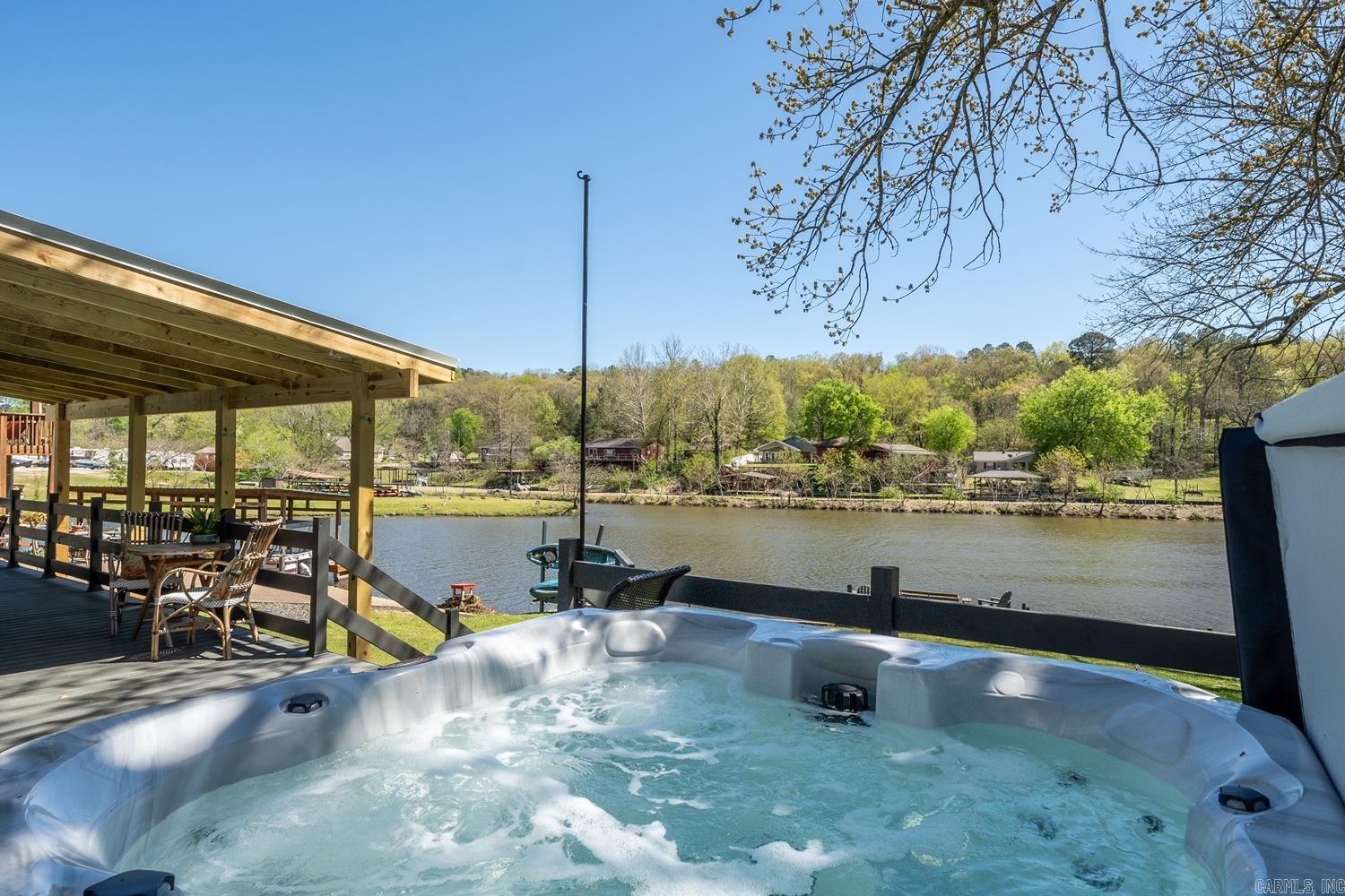 111  Hunts  Hot Springs, AR