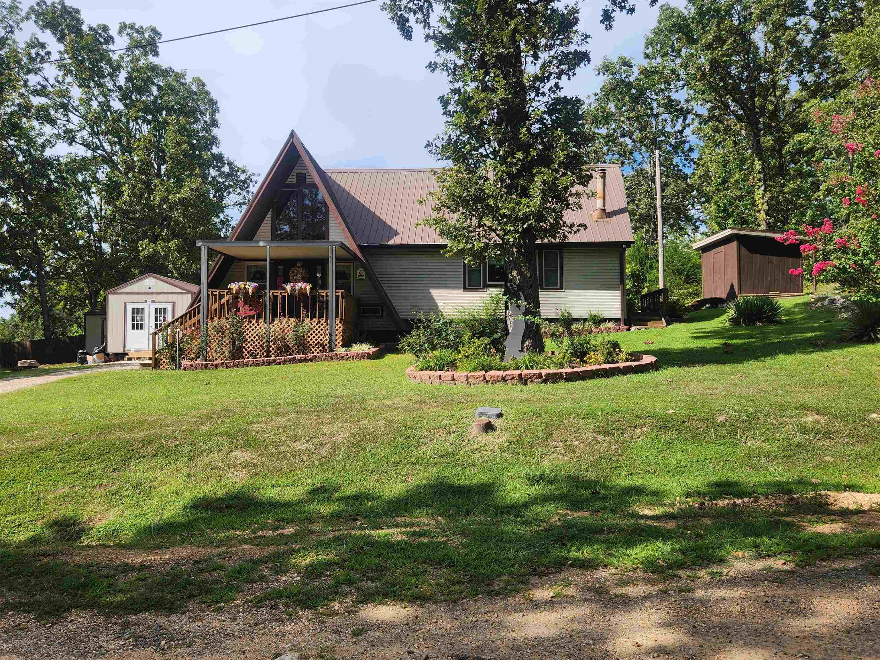 46  Crossroads  Highland, AR
