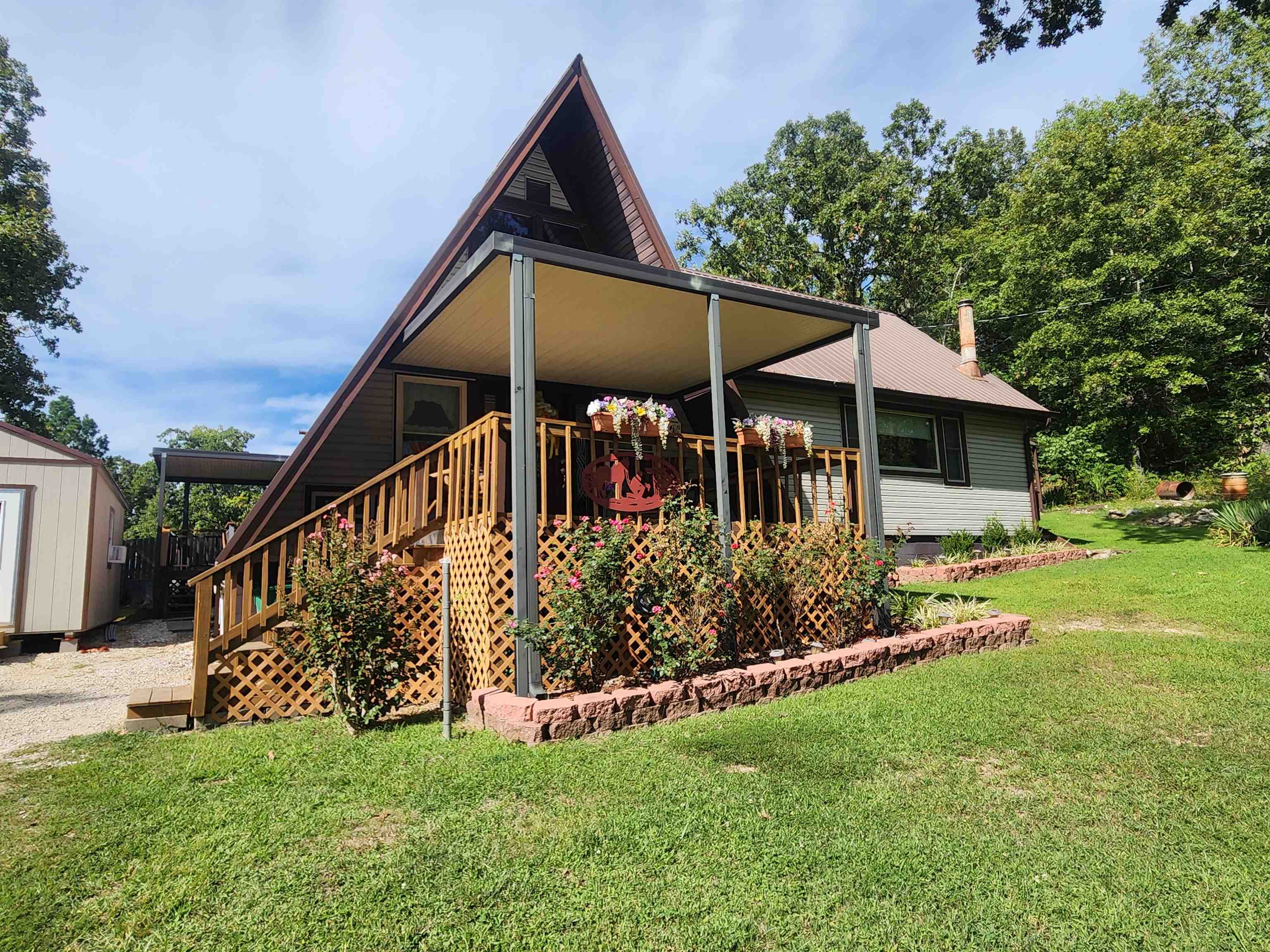 46  Crossroads  Highland, AR