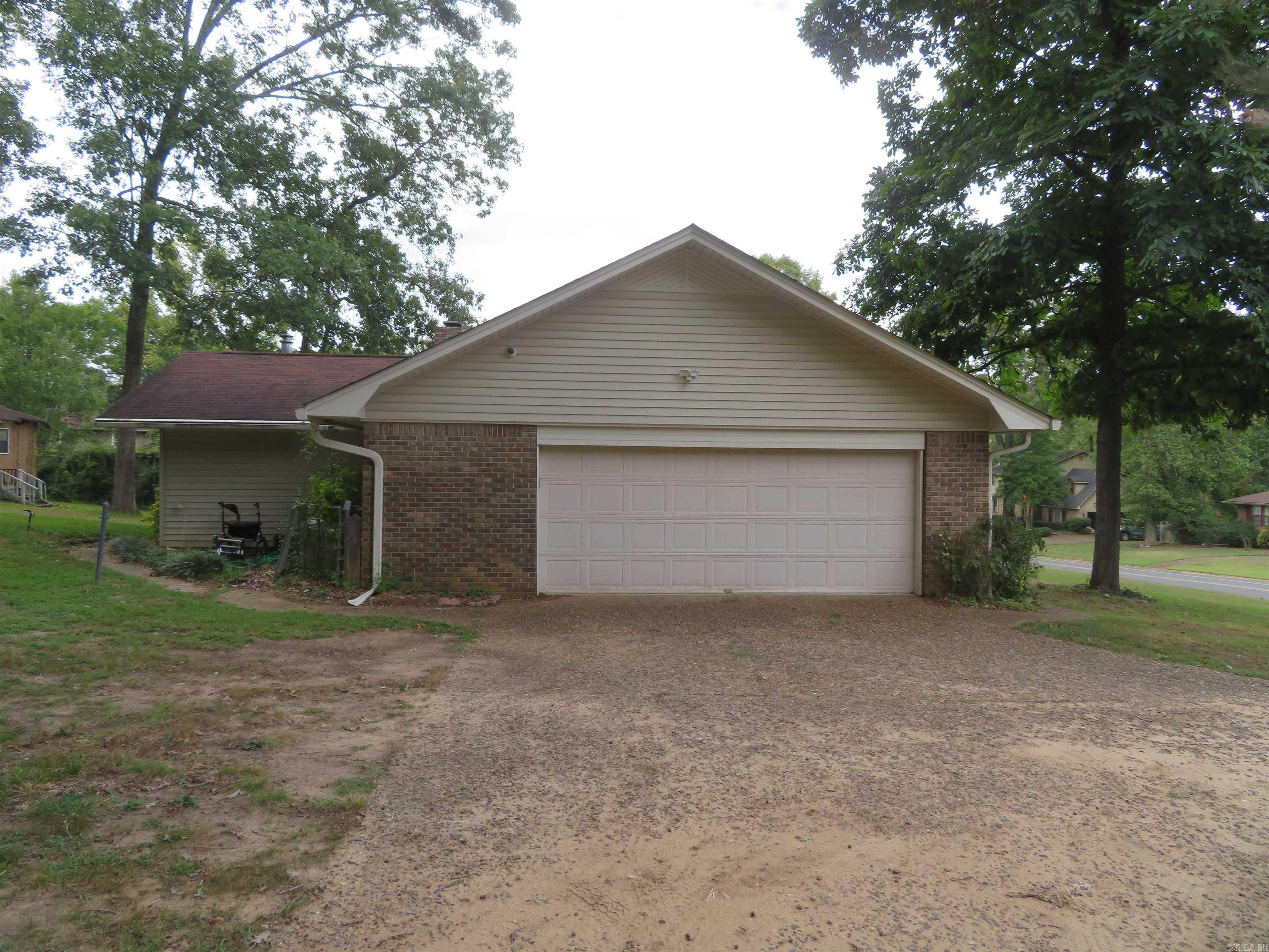 919 N 26th  Arkadelphia, AR