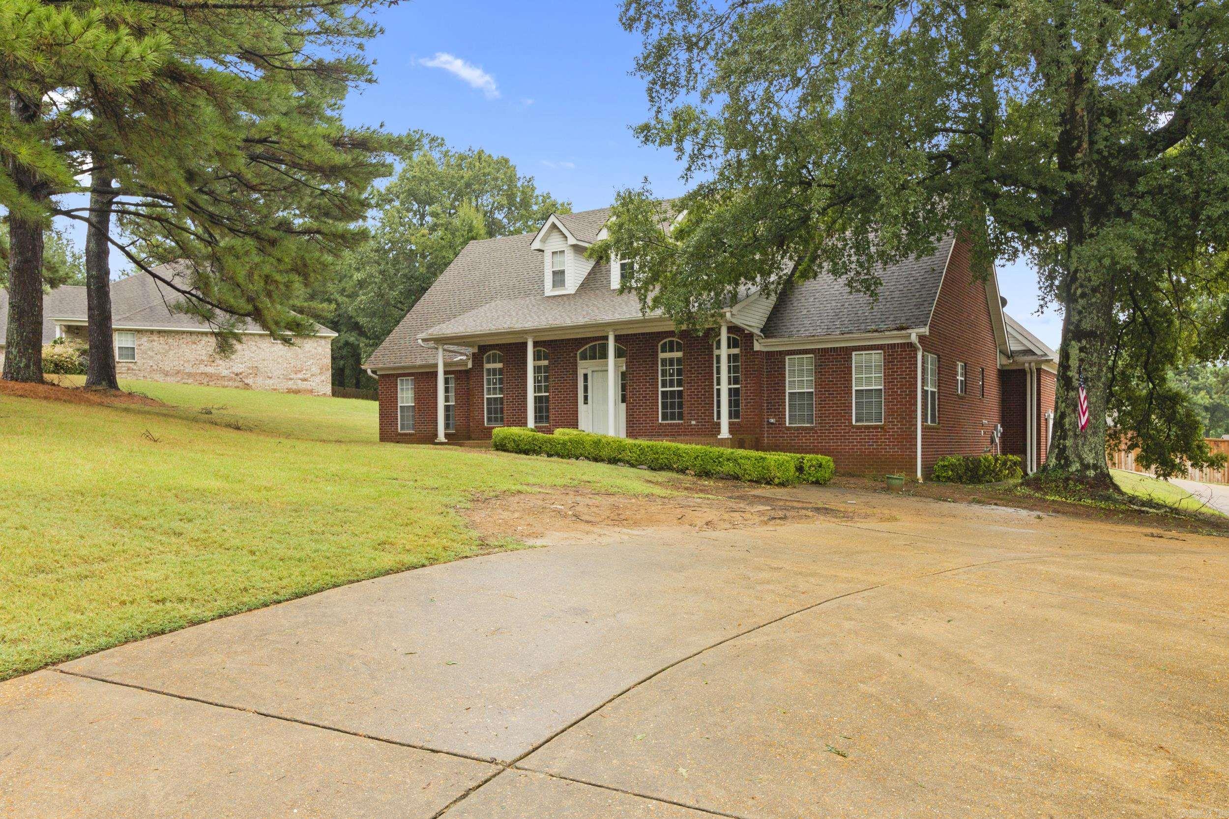 1321 E Martin  Wynne, AR