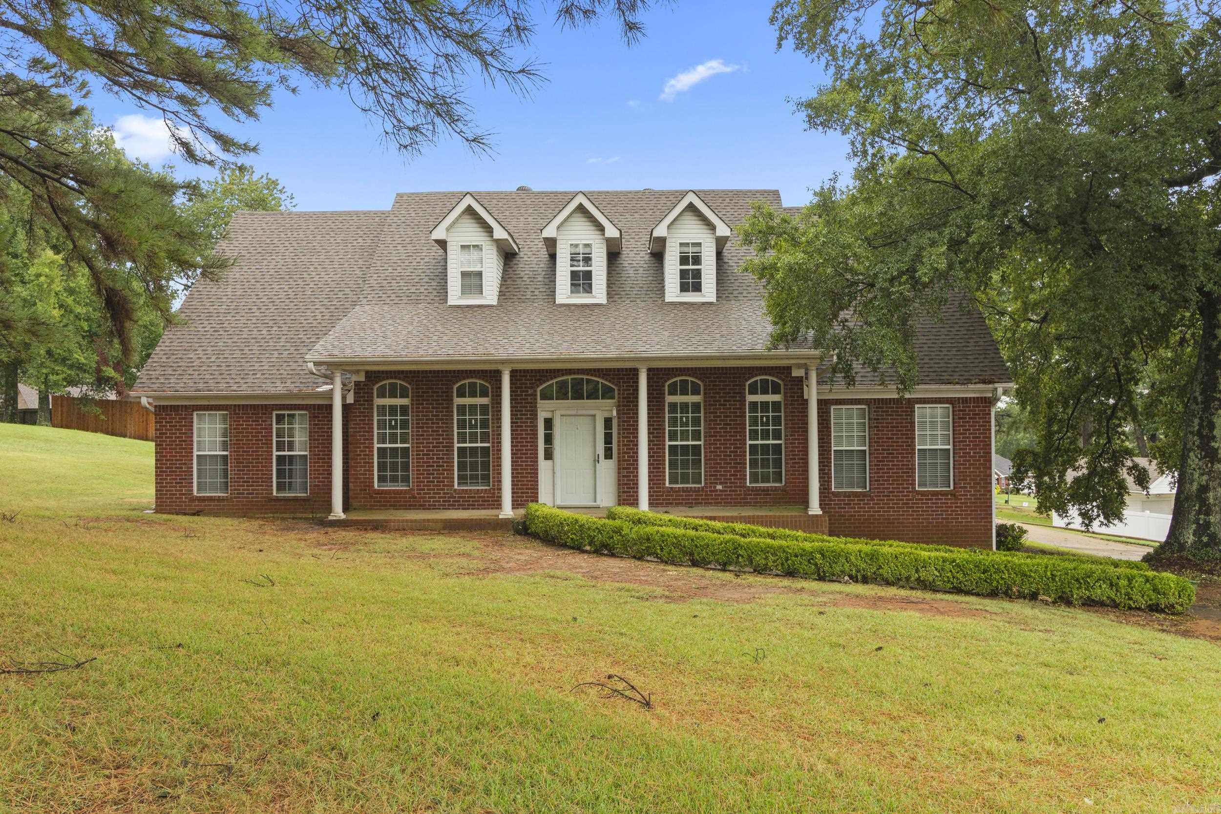 1321 E Martin  Wynne, AR