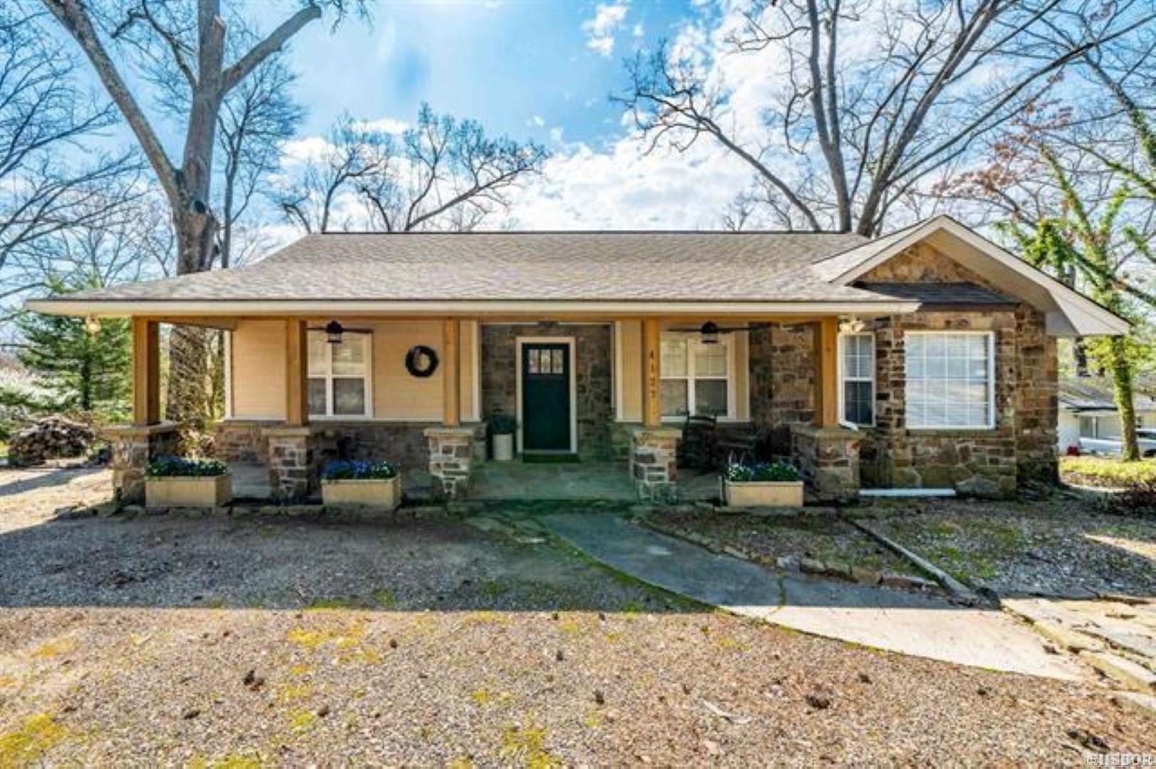 1127 Lakeshore Drive Hot Springs, AR 71913