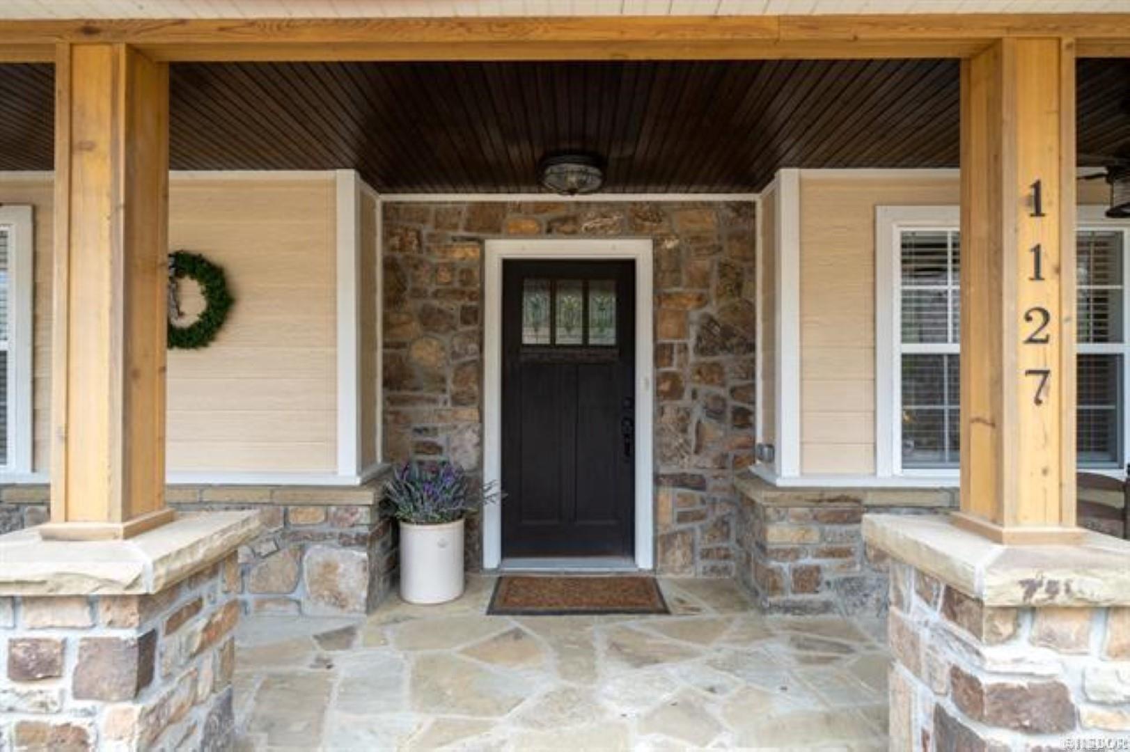 1127 Lakeshore Drive Hot Springs, AR 71913
