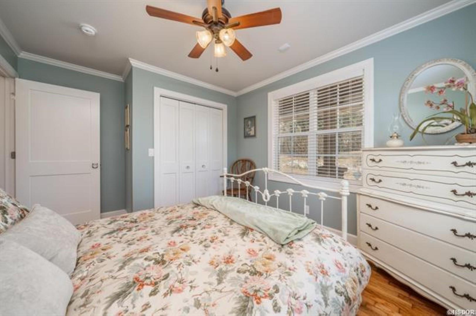 1127 Lakeshore Drive Hot Springs, AR 71913