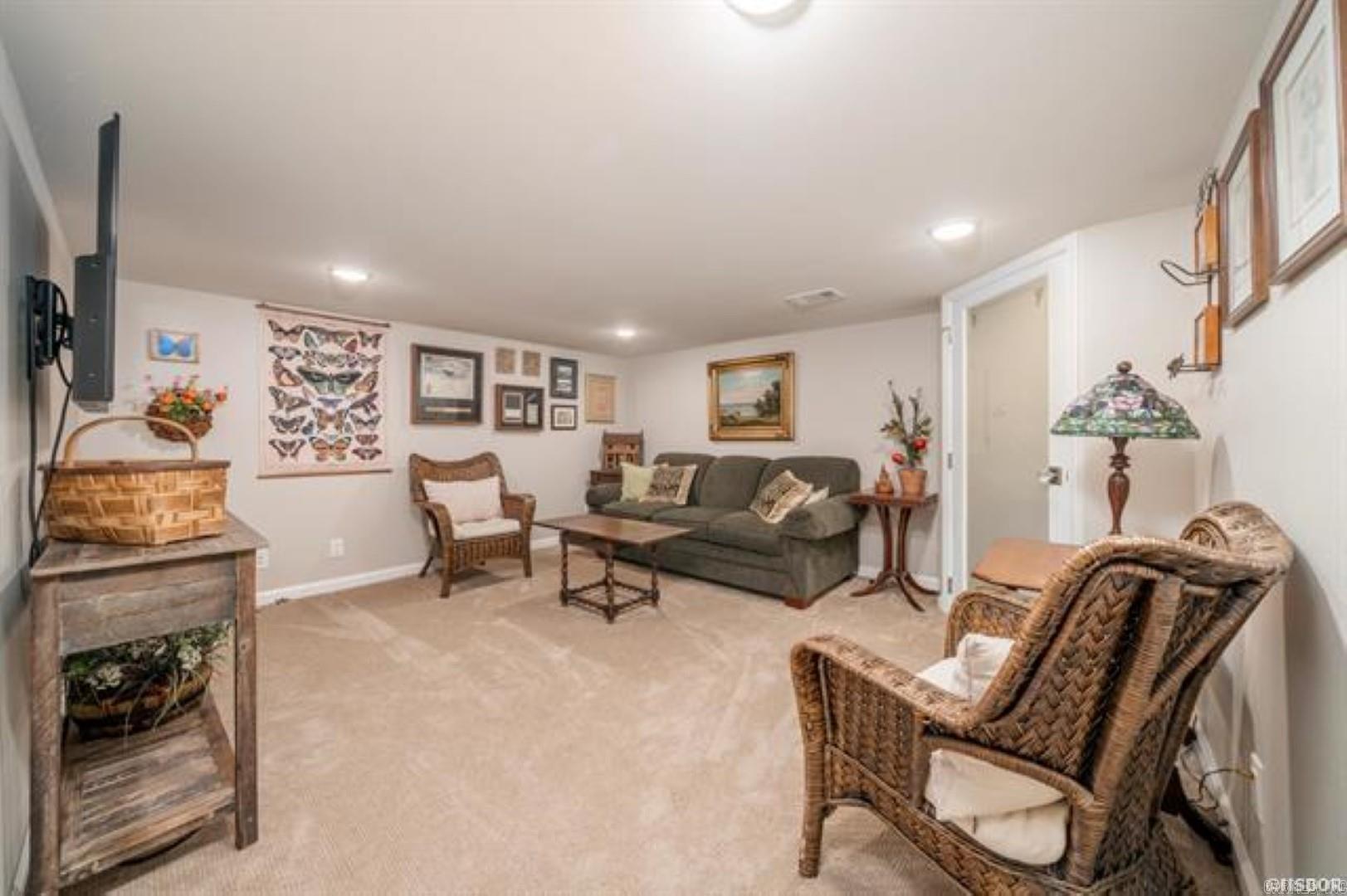 1127 Lakeshore Drive Hot Springs, AR 71913