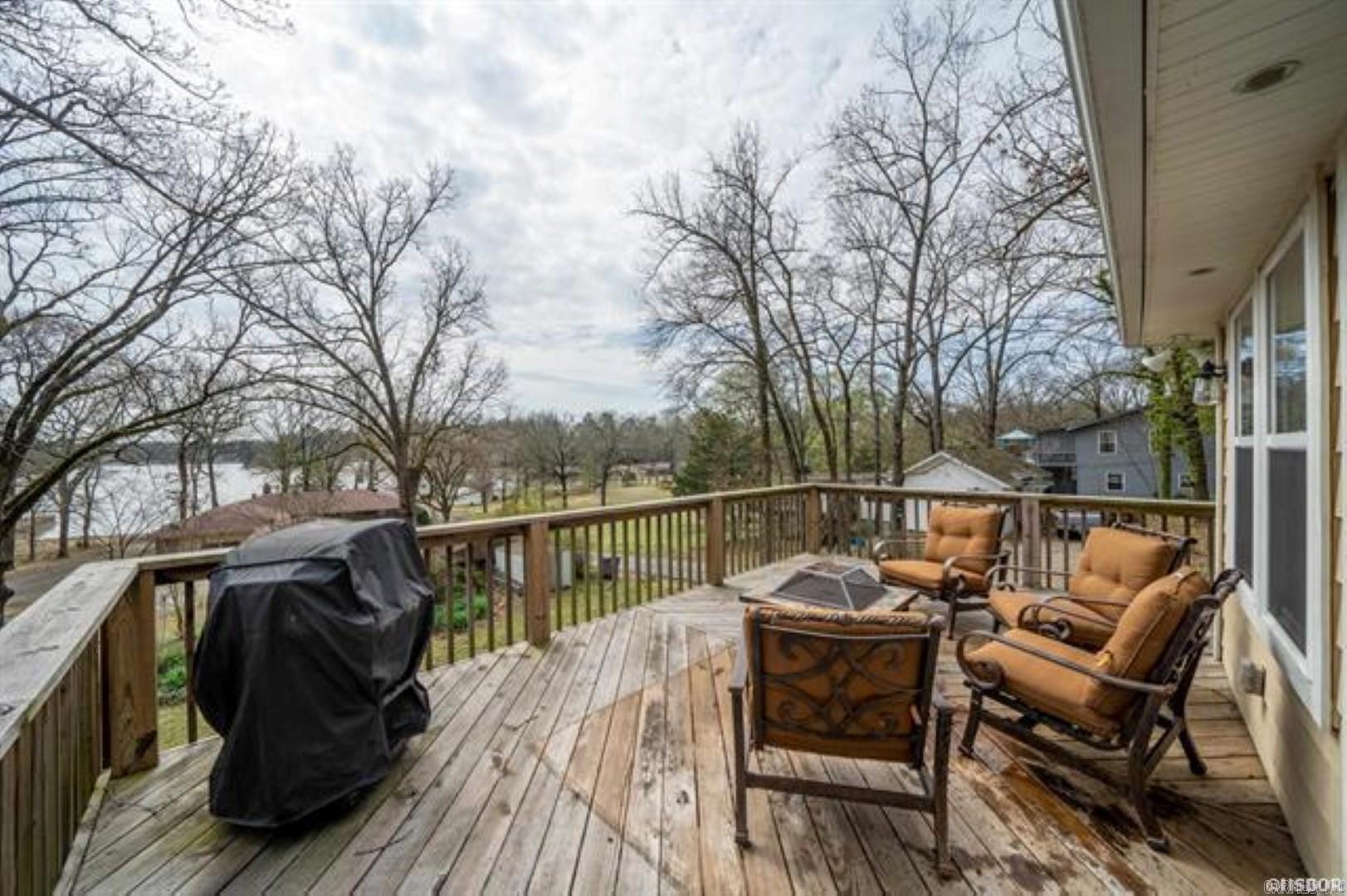 1127 Lakeshore Drive Hot Springs, AR 71913