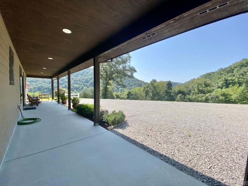 8465  Herpel  Mountain View, AR