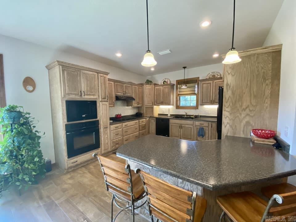 8465  Herpel  Mountain View, AR