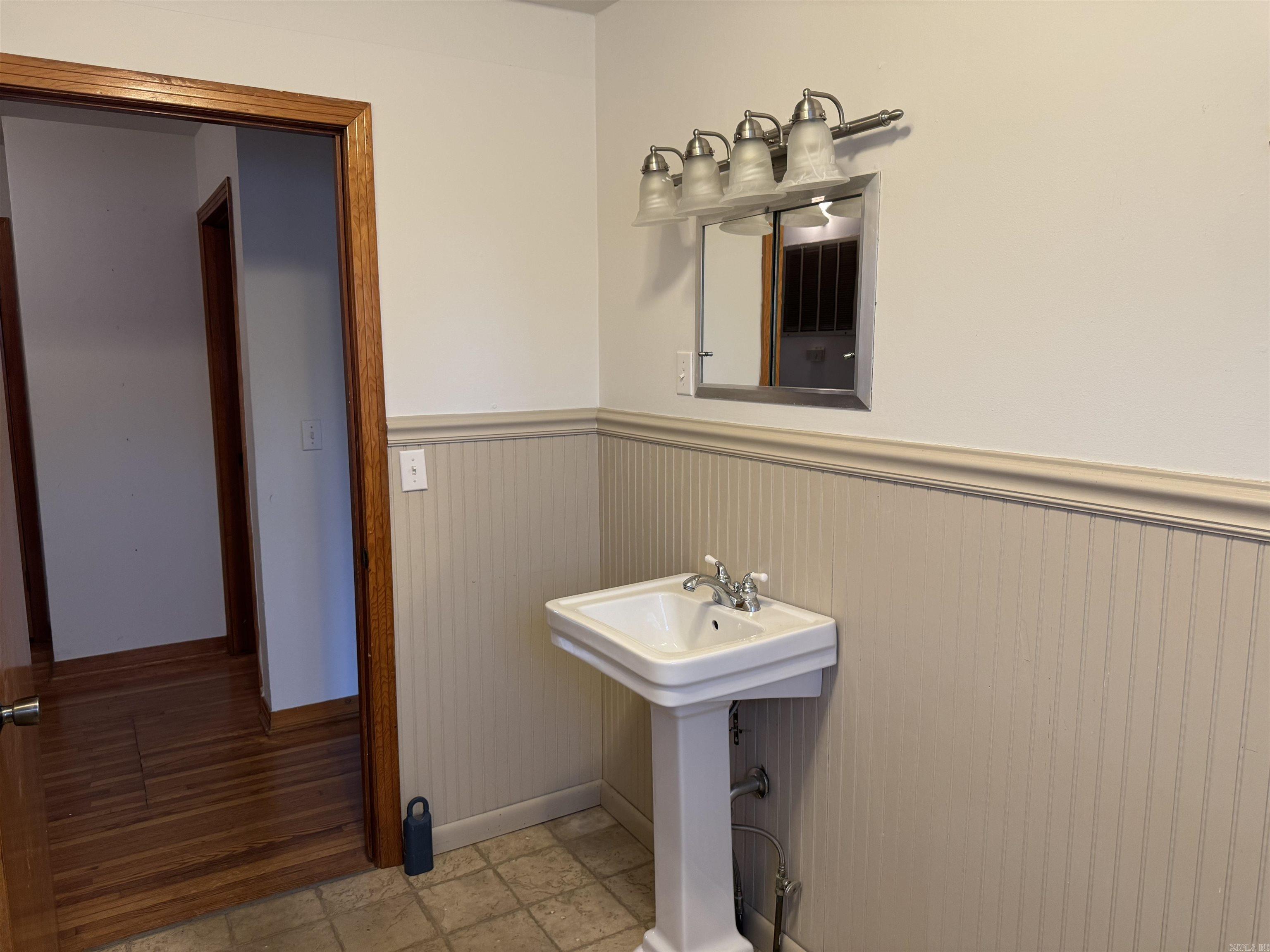 610 N 2nd  Heber Springs, AR