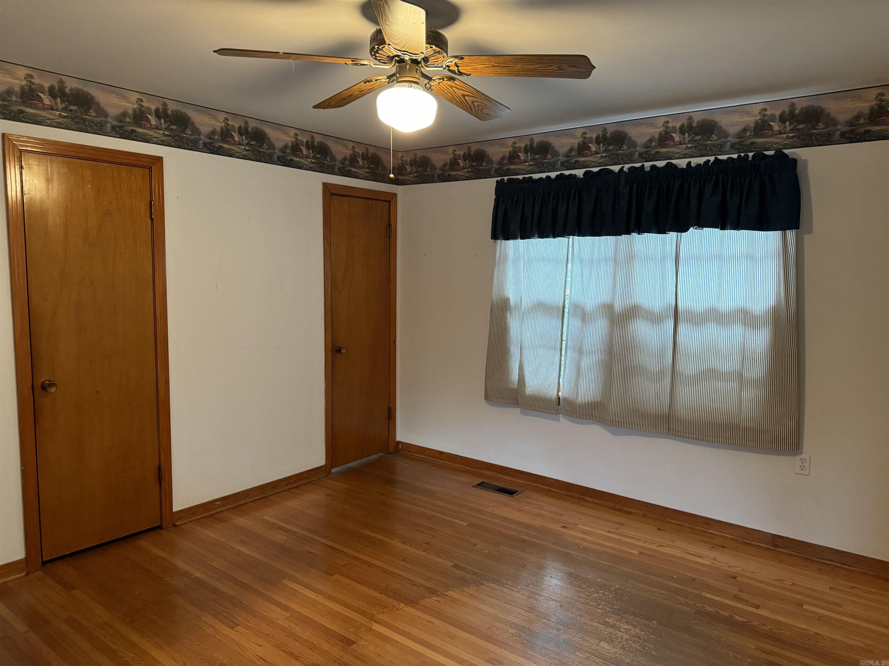 610 N 2nd  Heber Springs, AR