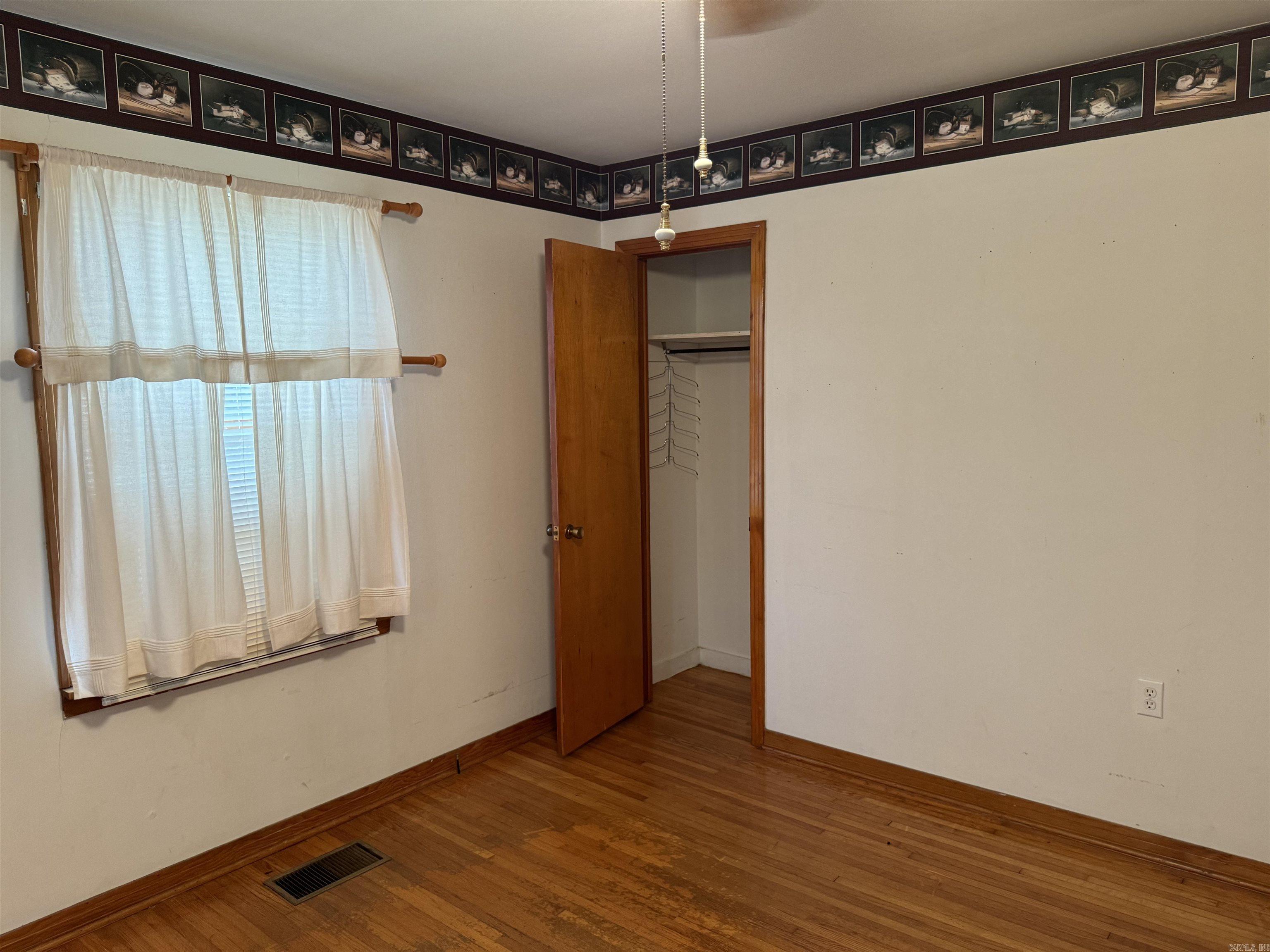 610 N 2nd  Heber Springs, AR