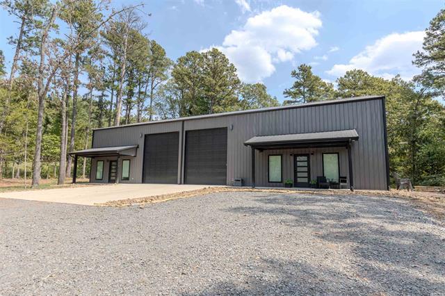 211  Woodland Shores  Clinton, AR
