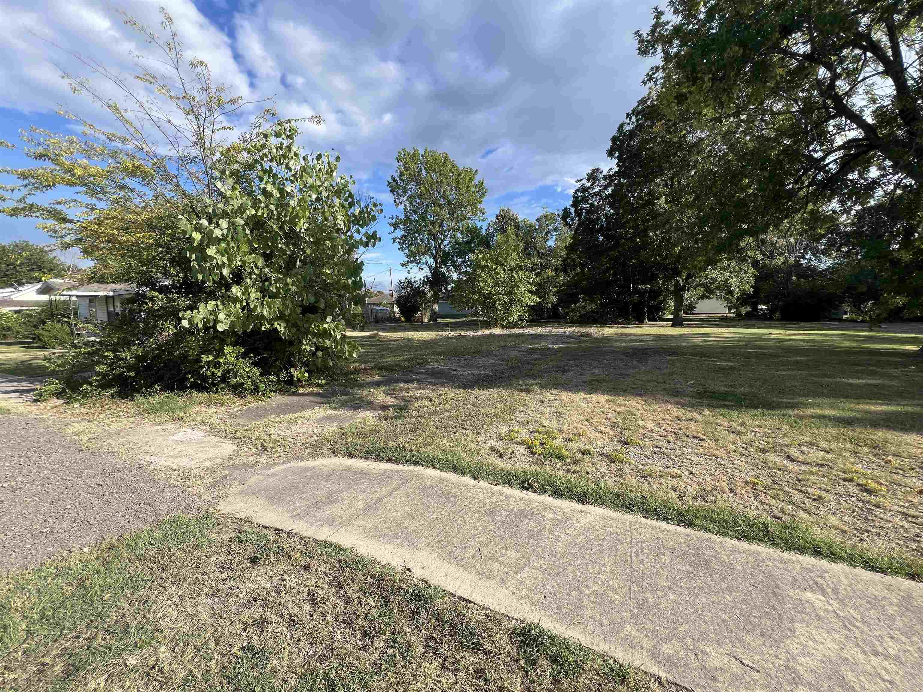 528 E Emerson  Paragould, AR