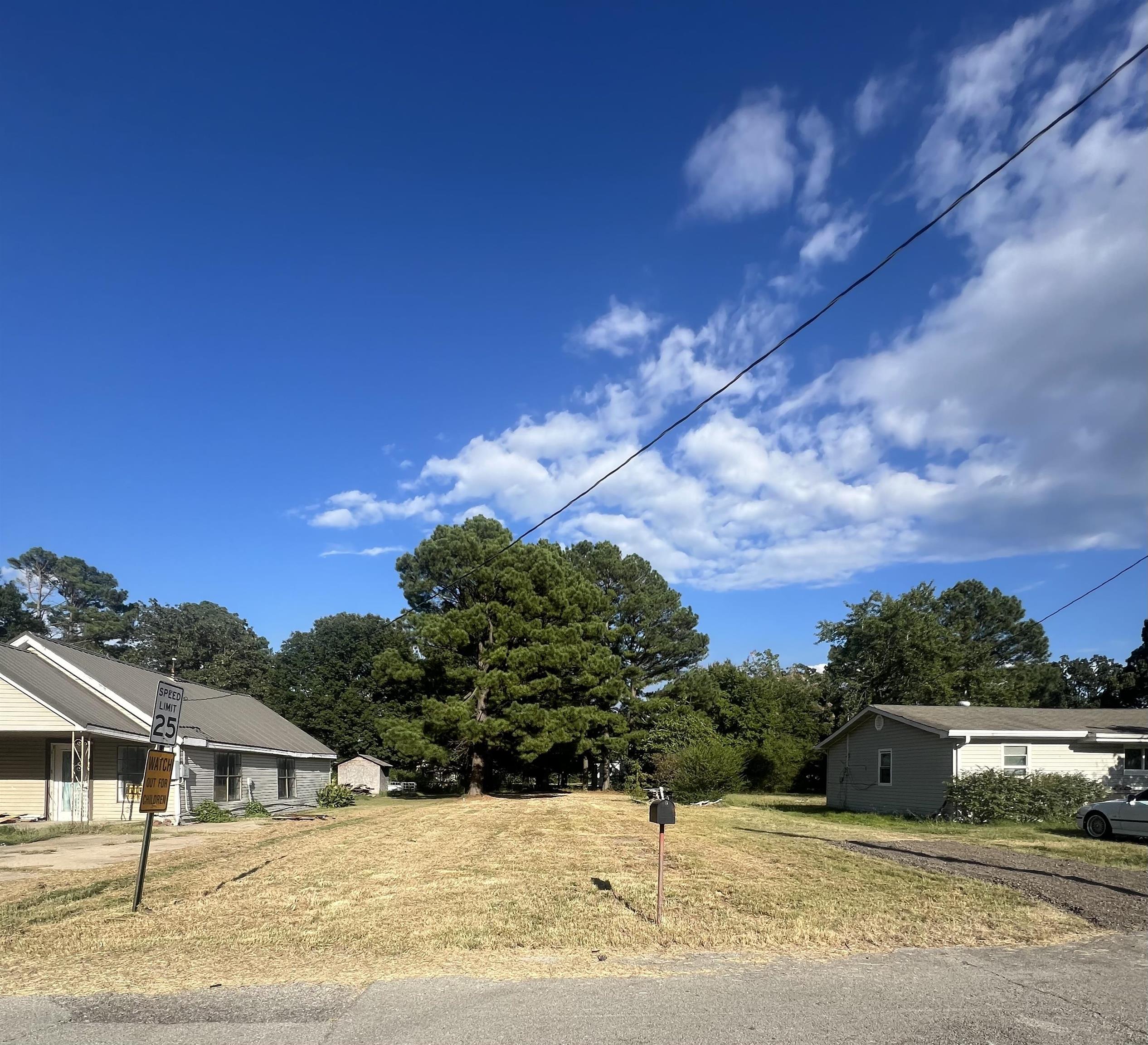 1303  Royal  Paragould, AR