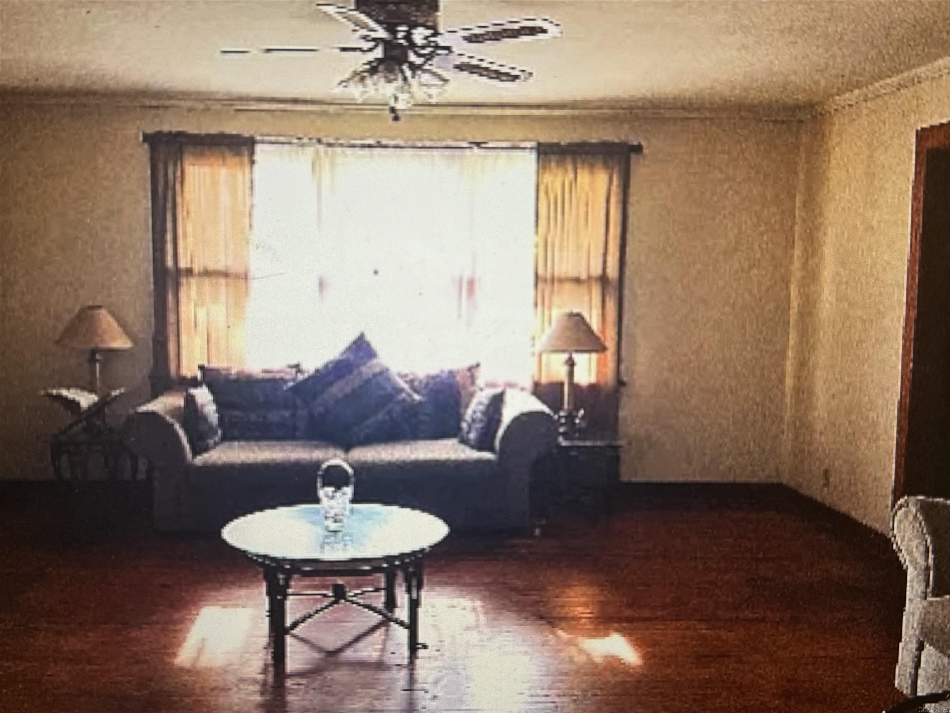 927  cherry  Helena, AR
