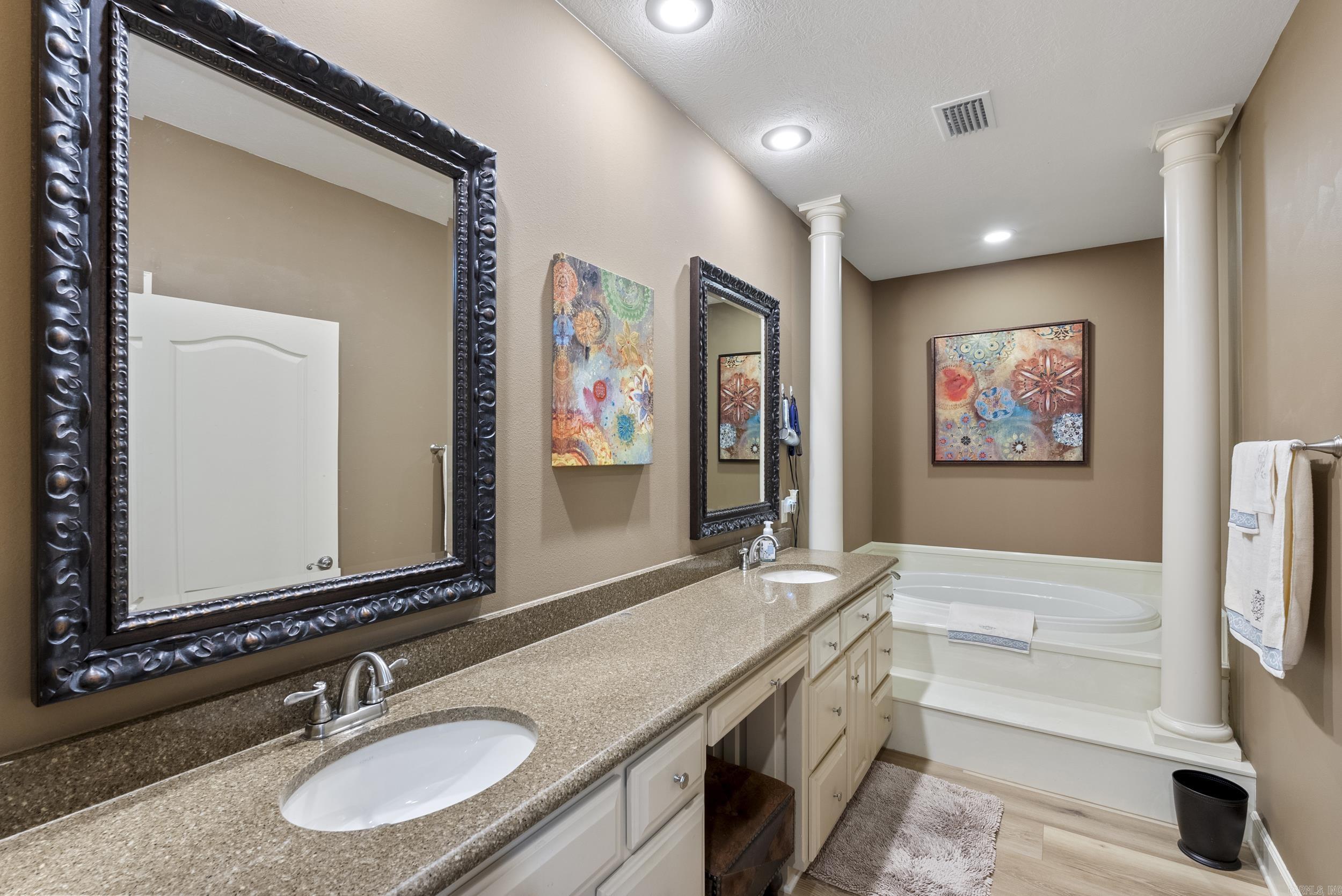 24 W Jericho  Greenbrier, AR