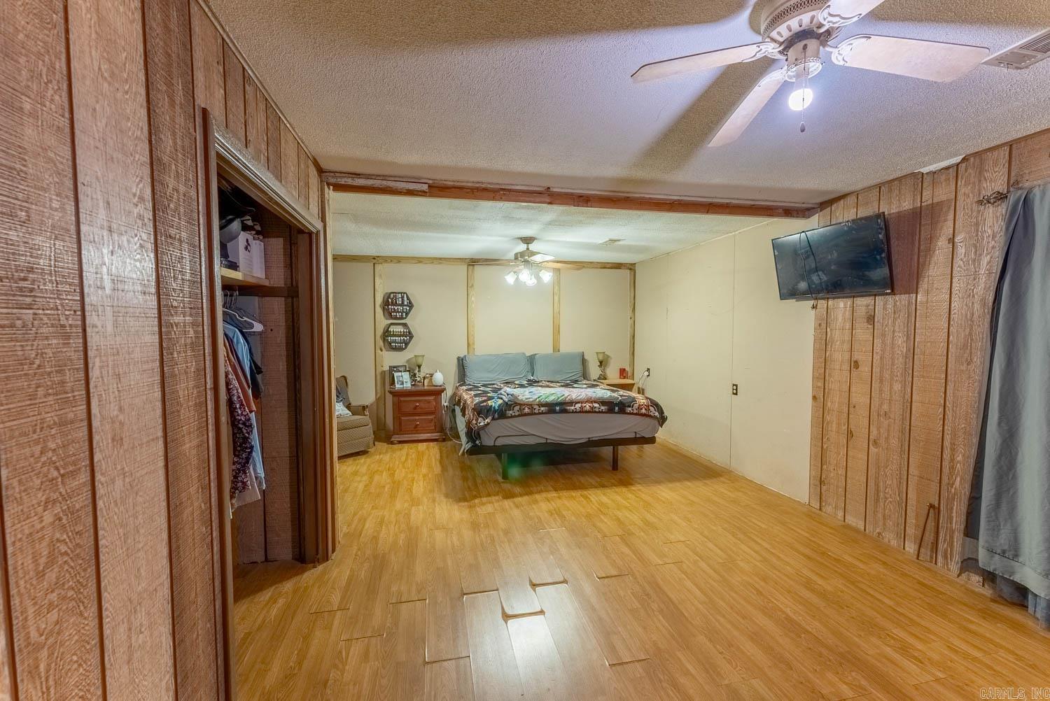 168  North Carolina 8498  Deer, AR