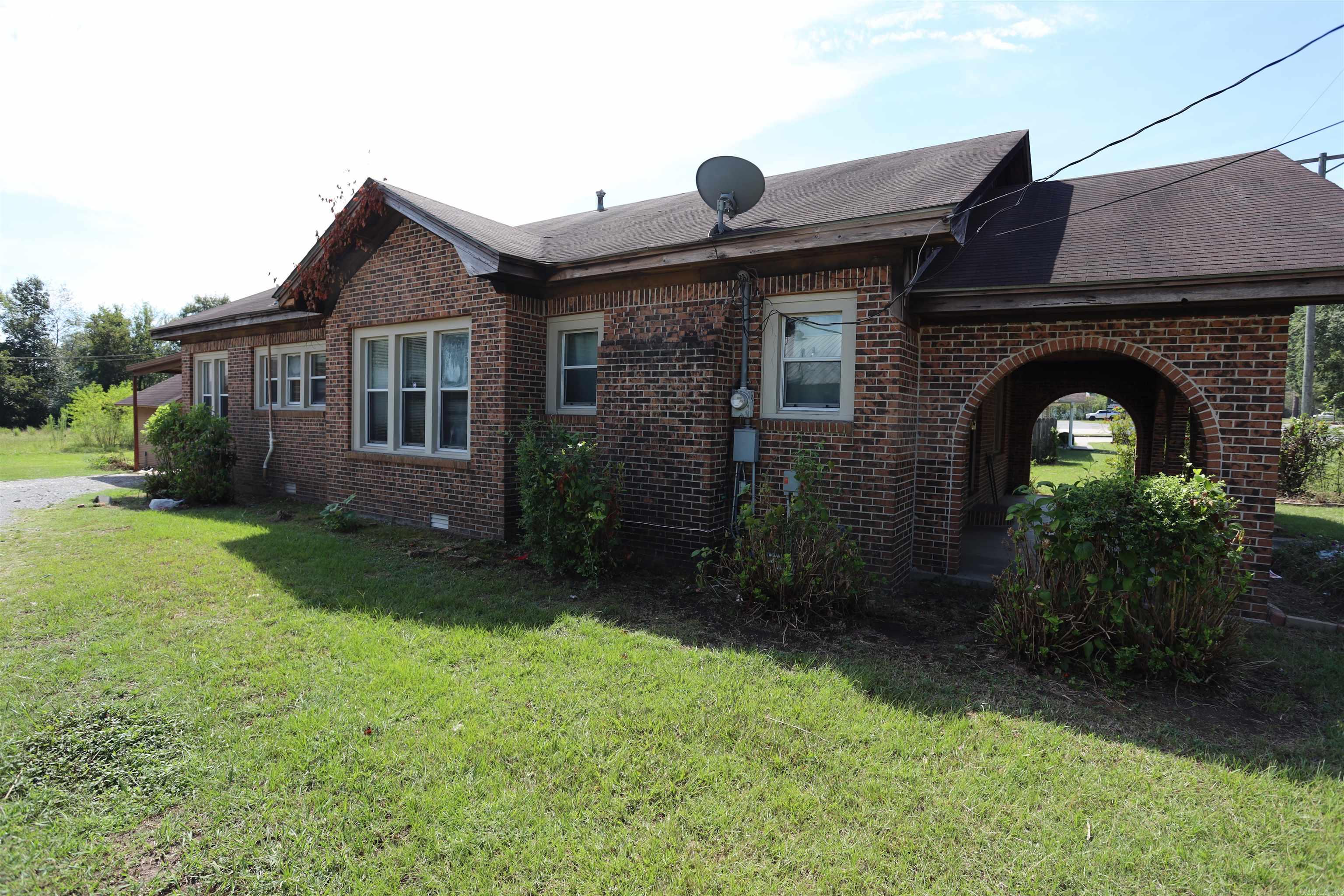 622 N Martin  Warren, AR