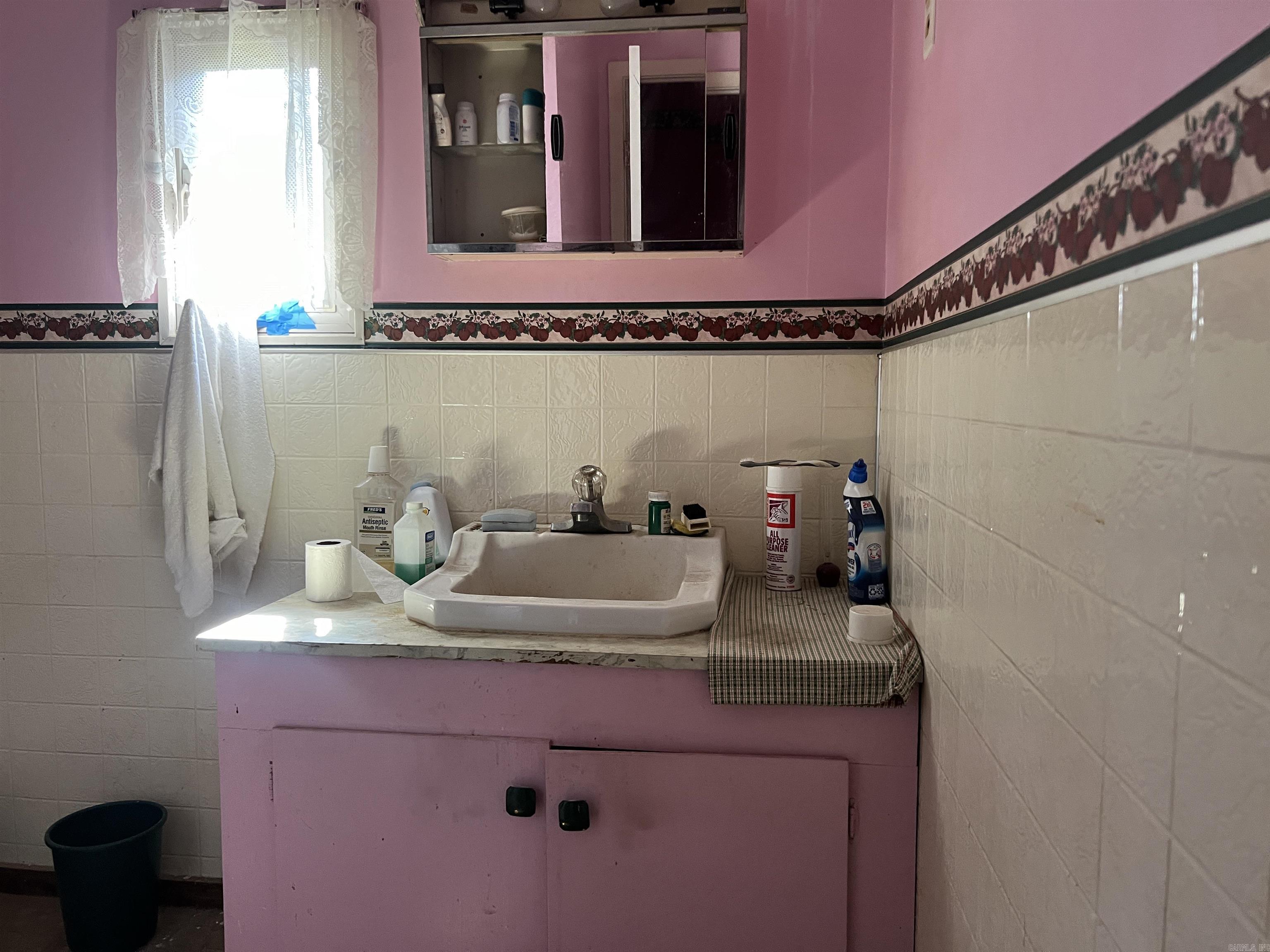 6908-6912  Sheridan  Pine Bluff, AR