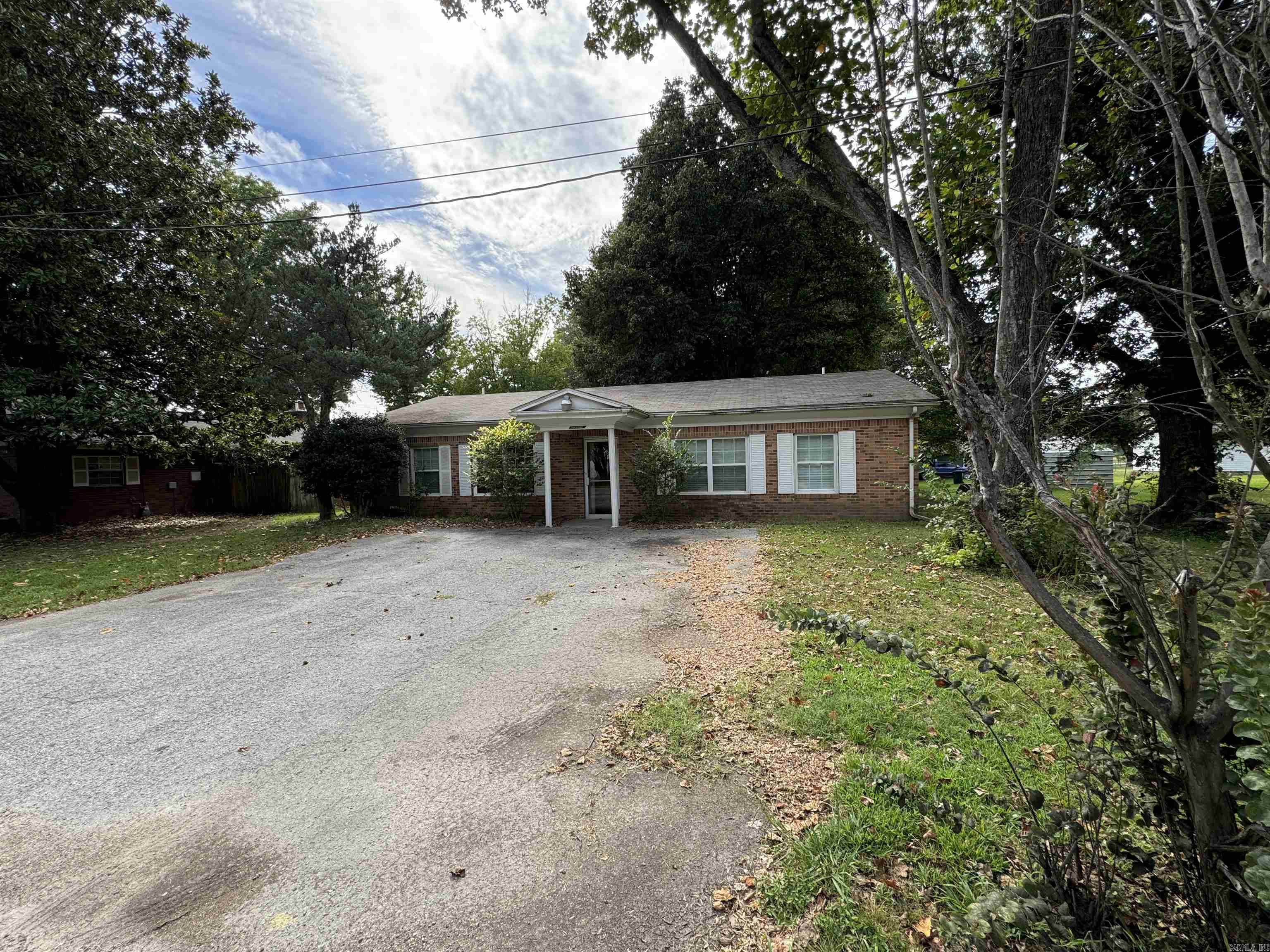 153 N Hickory  Piggott, AR