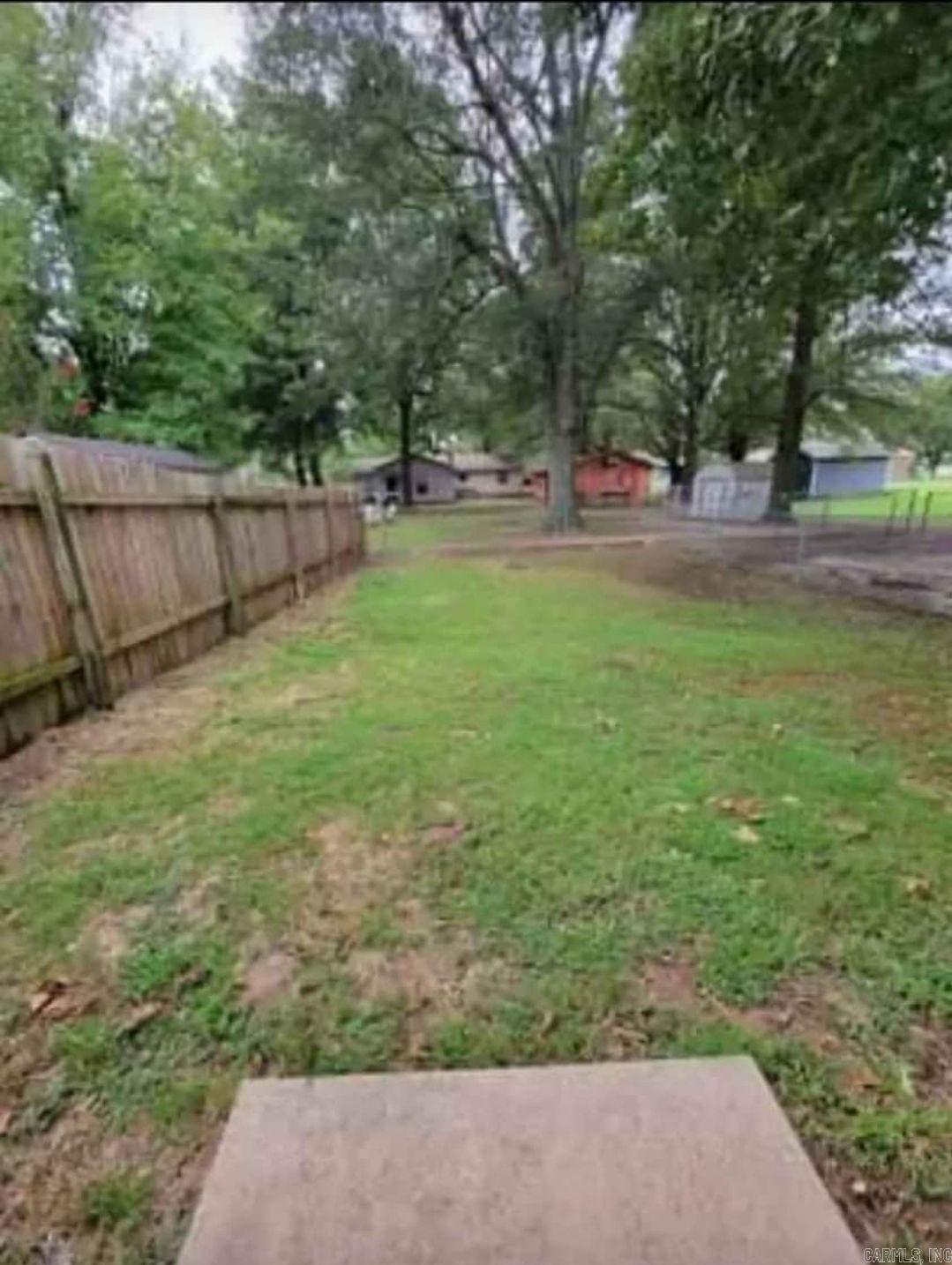 153 N Hickory  Piggott, AR