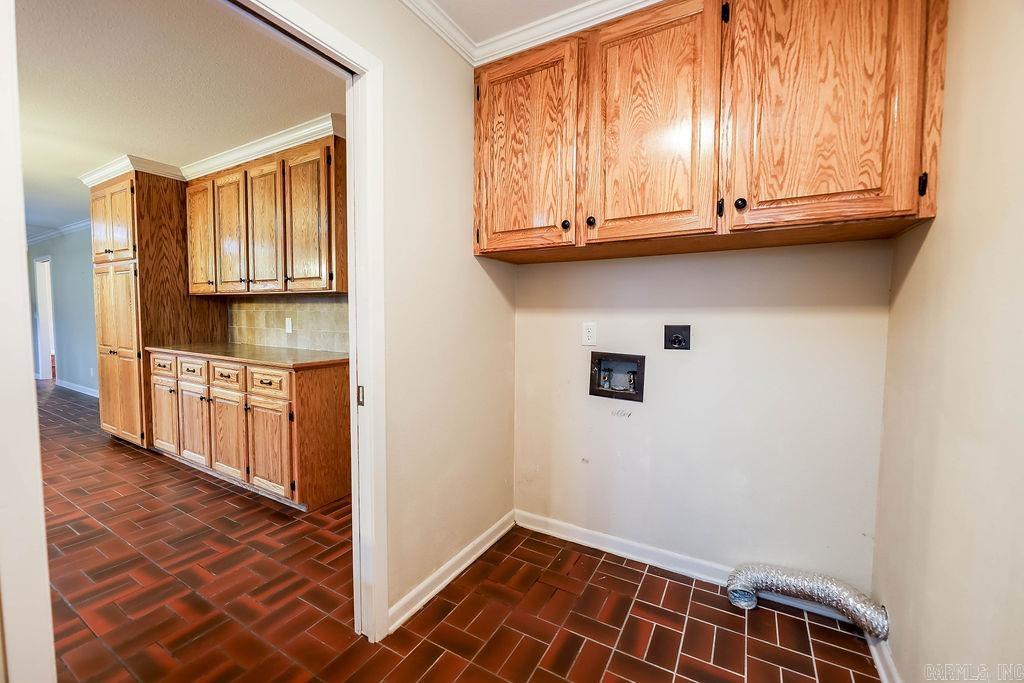 1215 Briarwood Dr