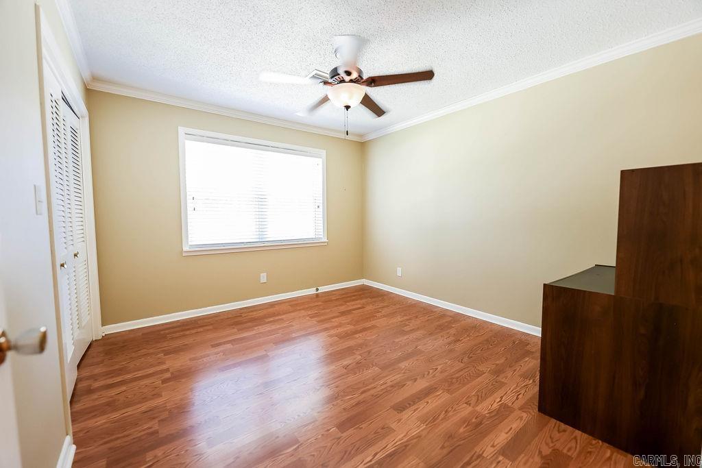 1215 Briarwood Dr
