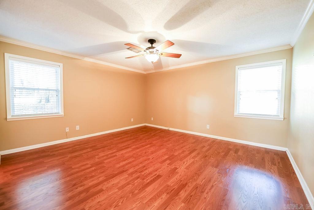 1215 Briarwood Dr