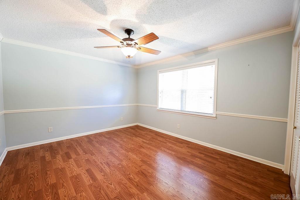 1215 Briarwood Dr