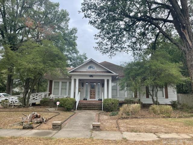 1103 S College  Stuttgart, AR