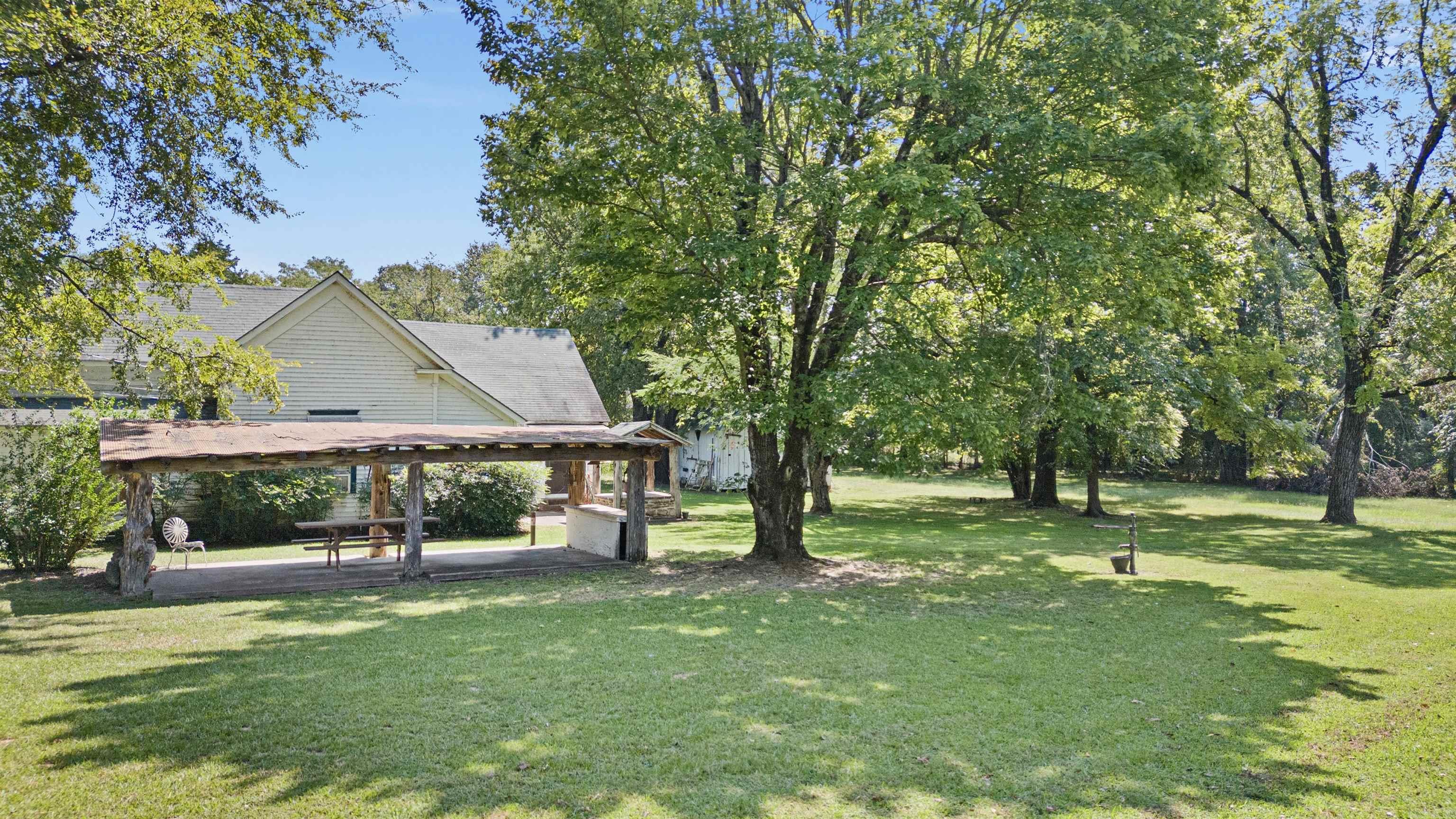 226 Lee Street  Clarksville, AR