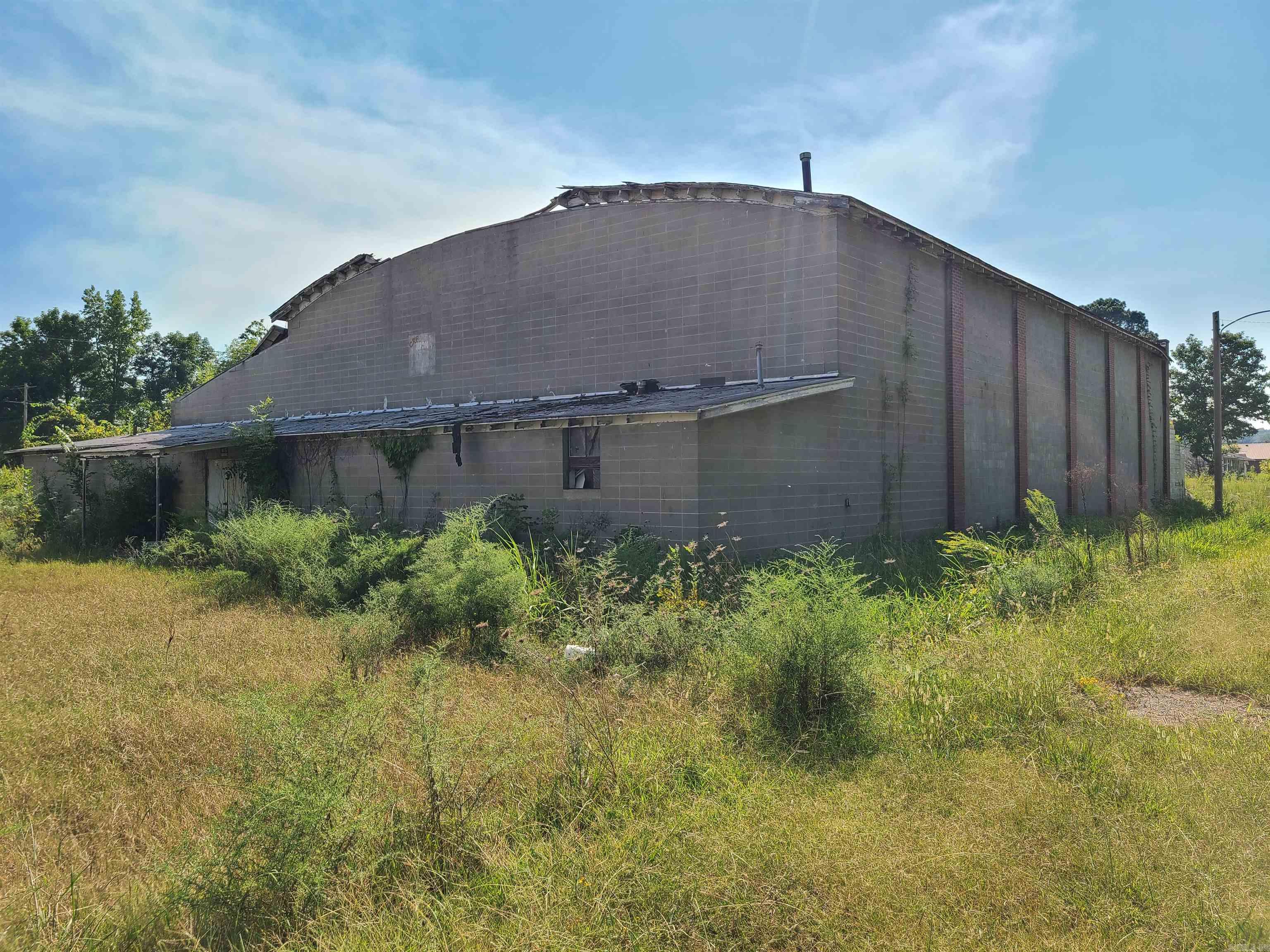 540  2nd  Greenway, AR