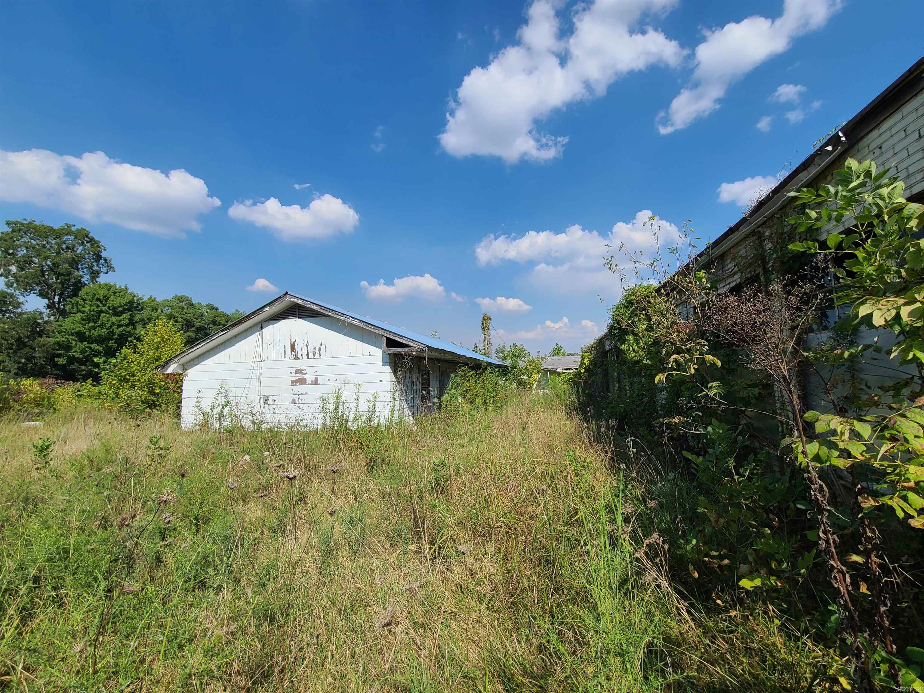 540  2nd  Greenway, AR