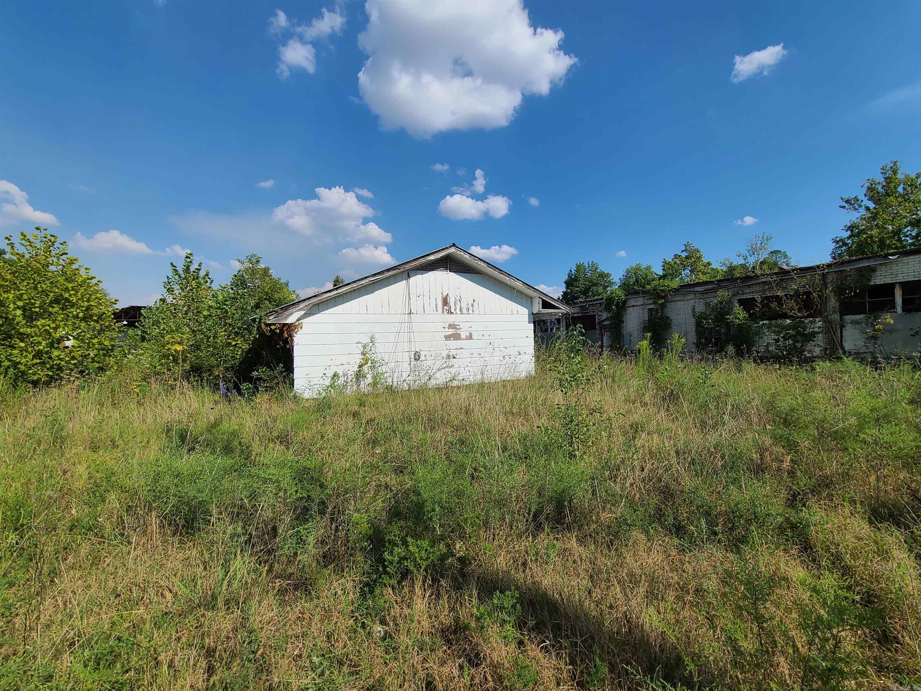 540  2nd  Greenway, AR