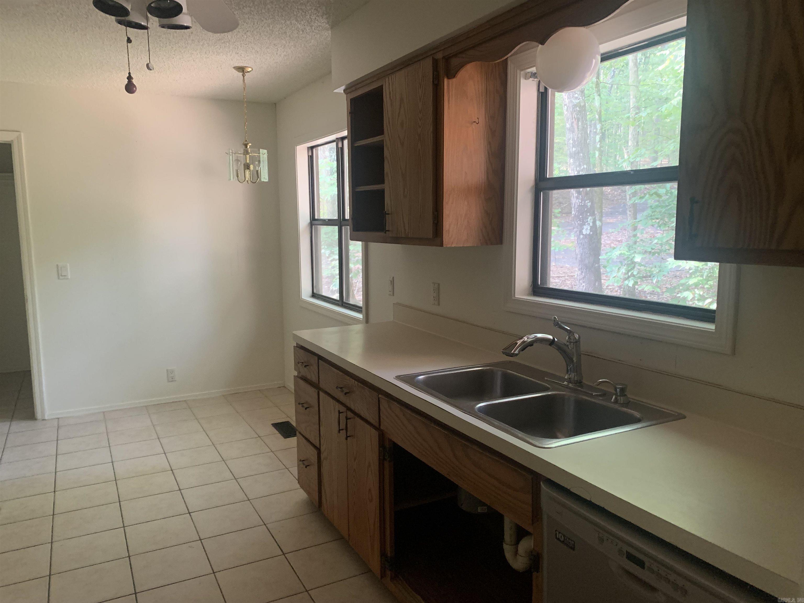 1  Galicia Lane  Hot Springs Village, AR