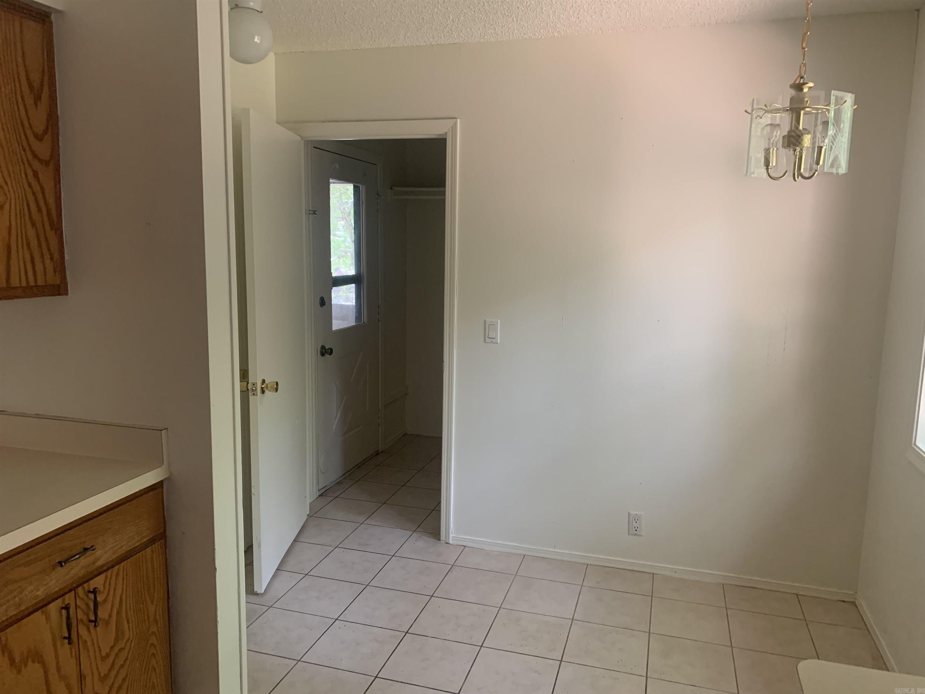 1  Galicia Lane  Hot Springs Village, AR