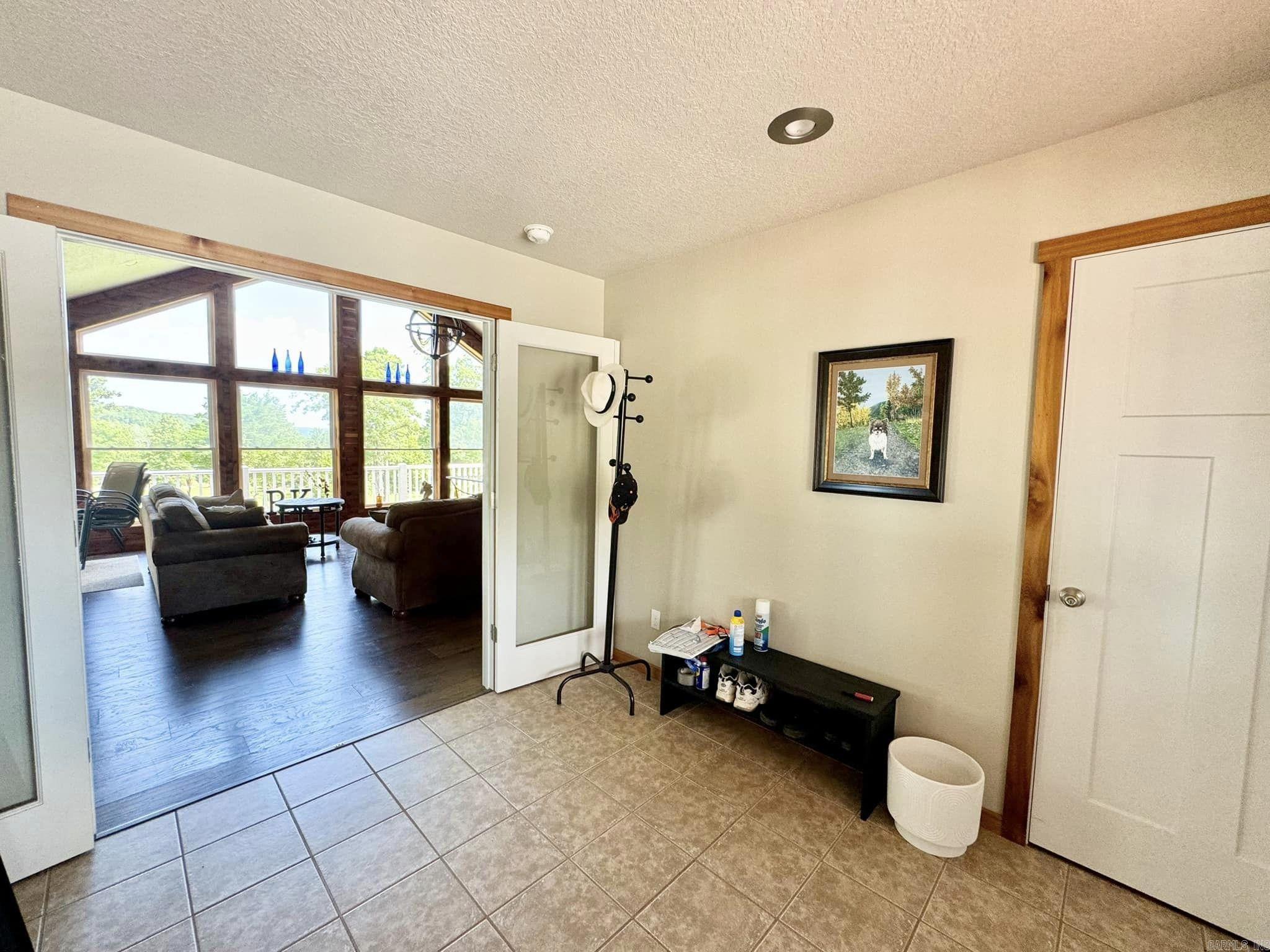 101  Leiv Eriksson St  Mountain View, AR