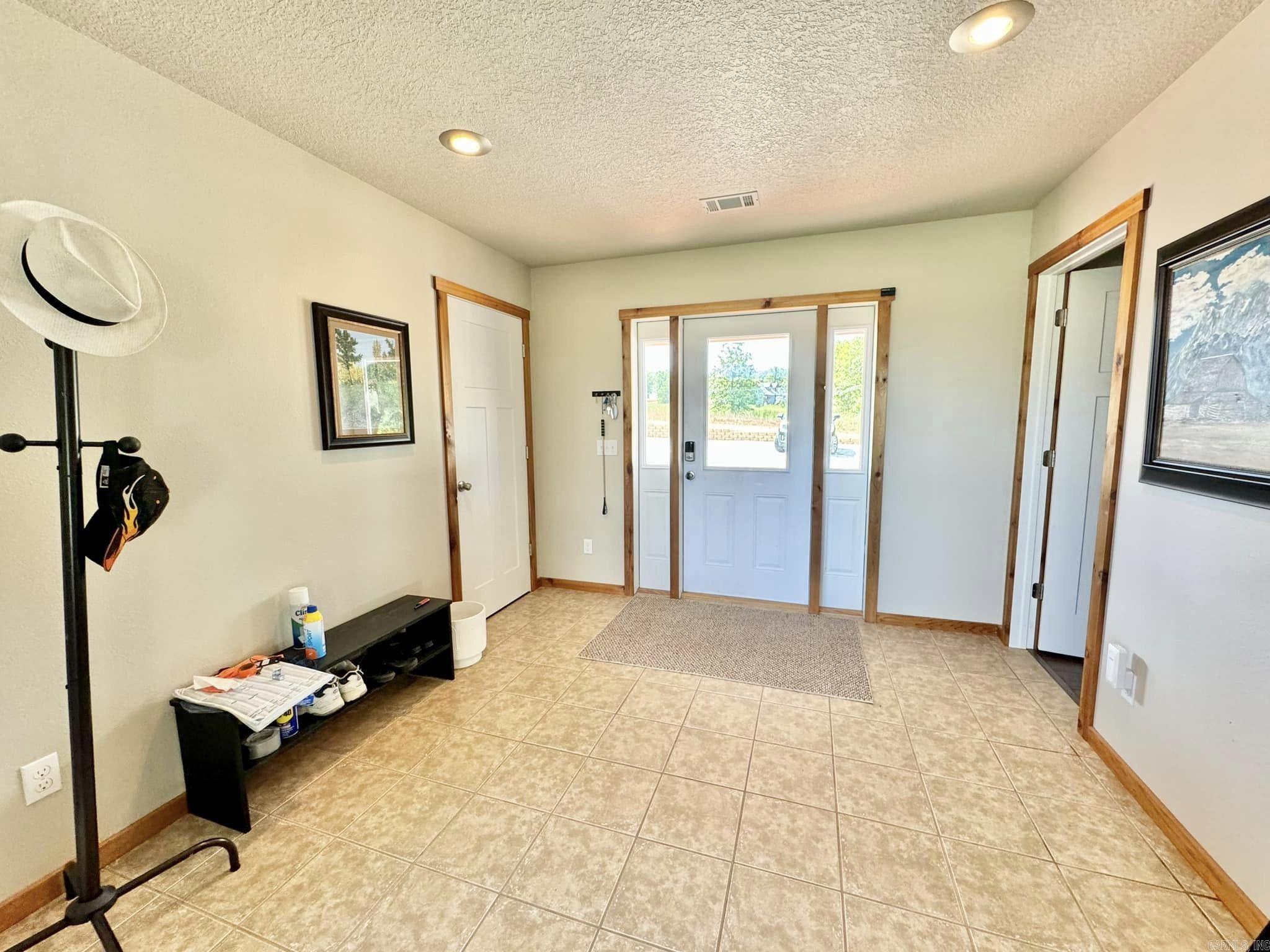 101  Leiv Eriksson St  Mountain View, AR