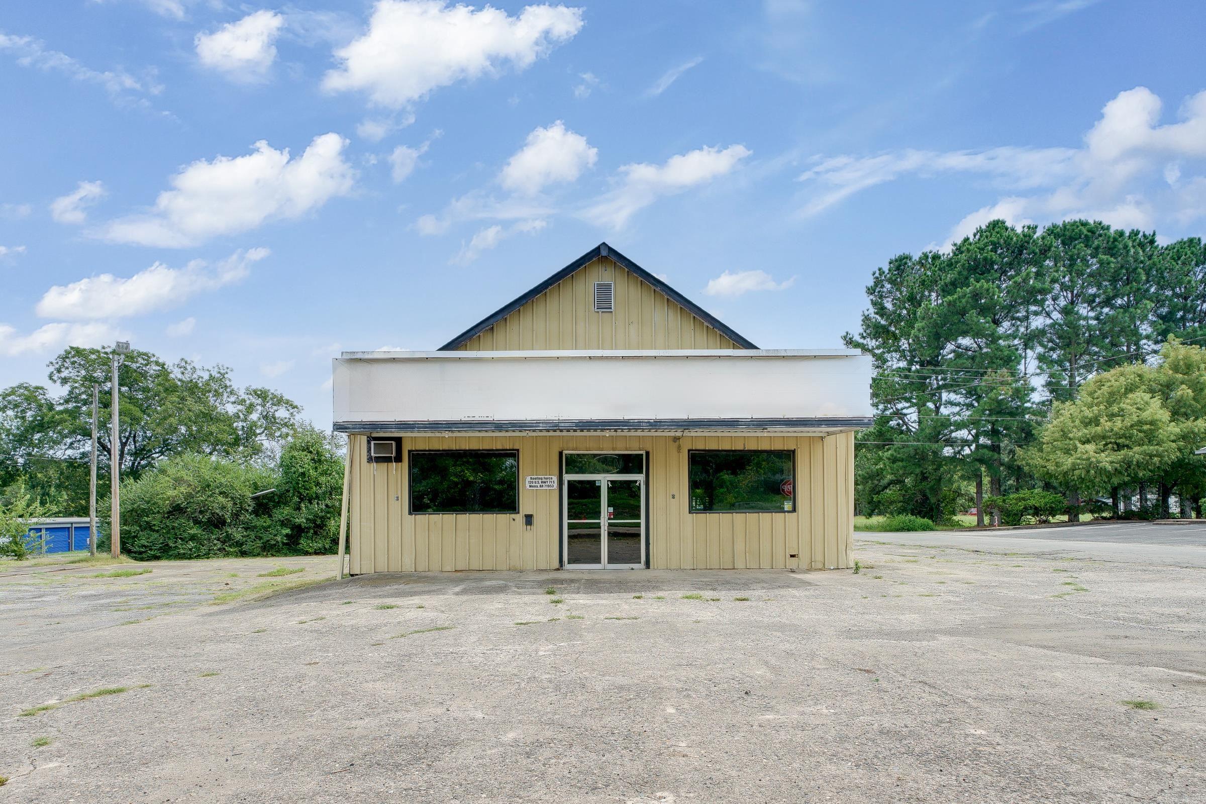 120  Hwy 71 S  Mena, AR